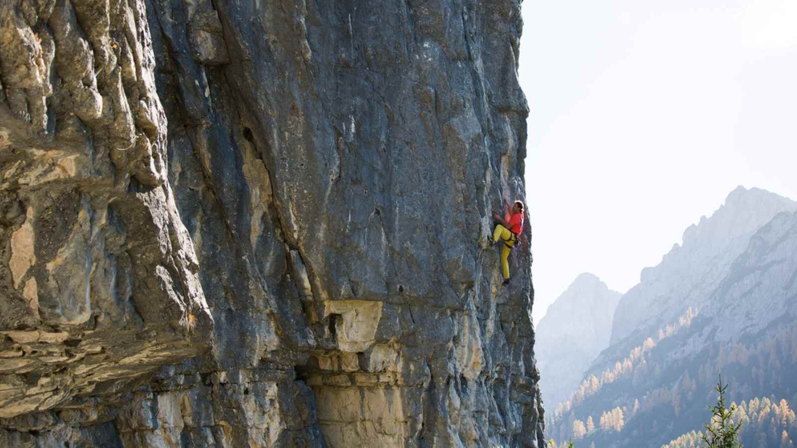 „Another Play in Paradise“ (7c), Dolomitenhütte