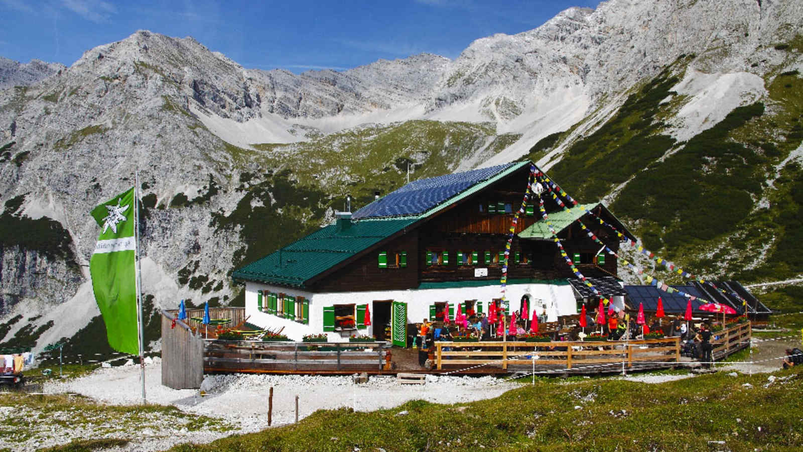 Die Pfeishütte im Karwendel in Tirol