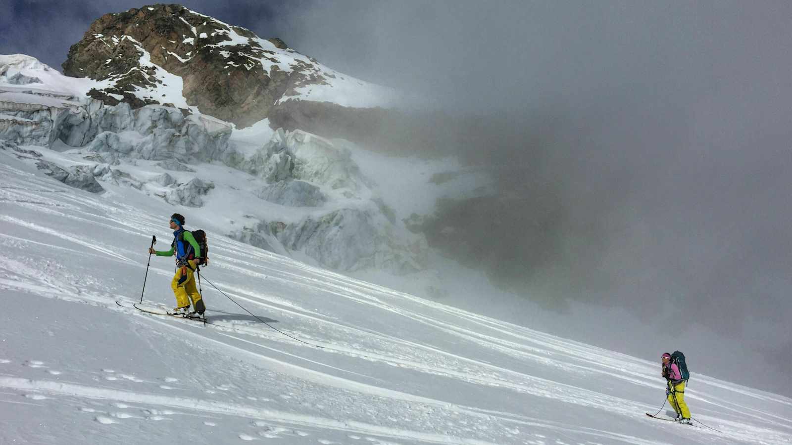 Skihochtour in Graubünden: Auf den Piz Glüschaint in der Berninagruppe