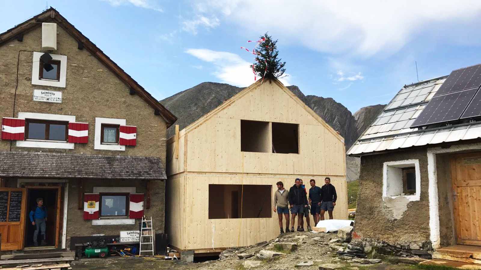 Der Zubau steht: Bauarbeiten auf der Salmhütte in Kärnten