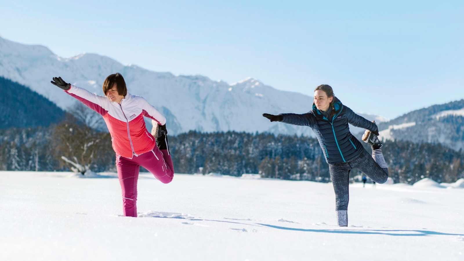 Yoga im Schnee.