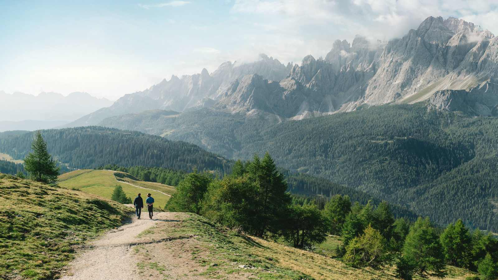 Wanderer in den Sextner Dolomiten in Südtirol