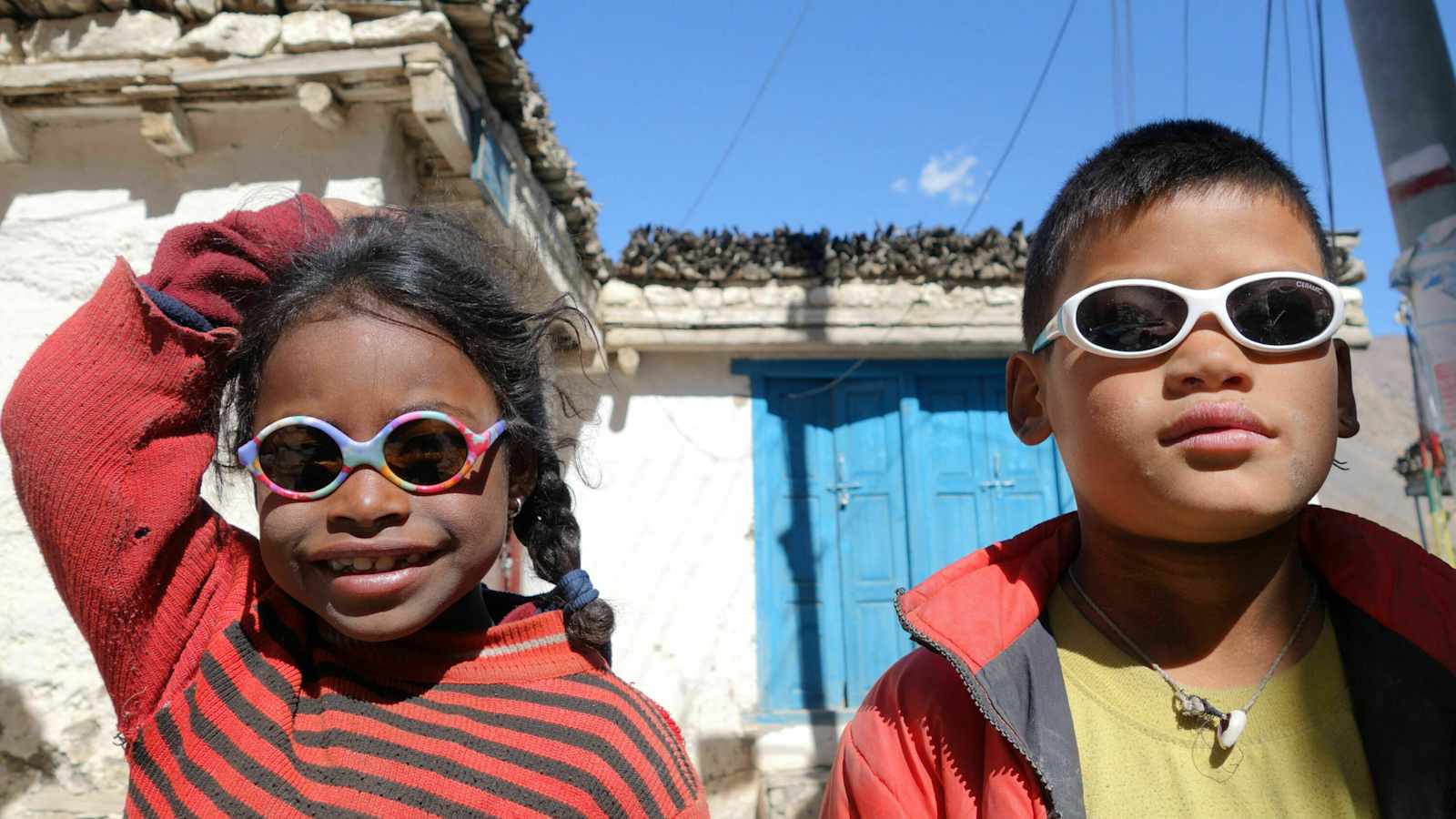 Shades of Love – The Himalayan Eyewear Project