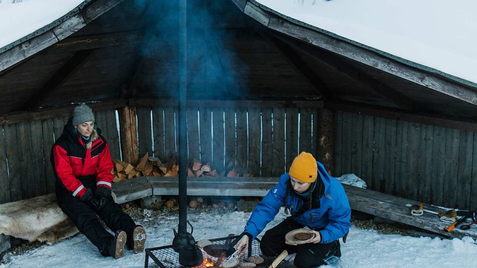 Lagerfeuer Skidoo Lappland