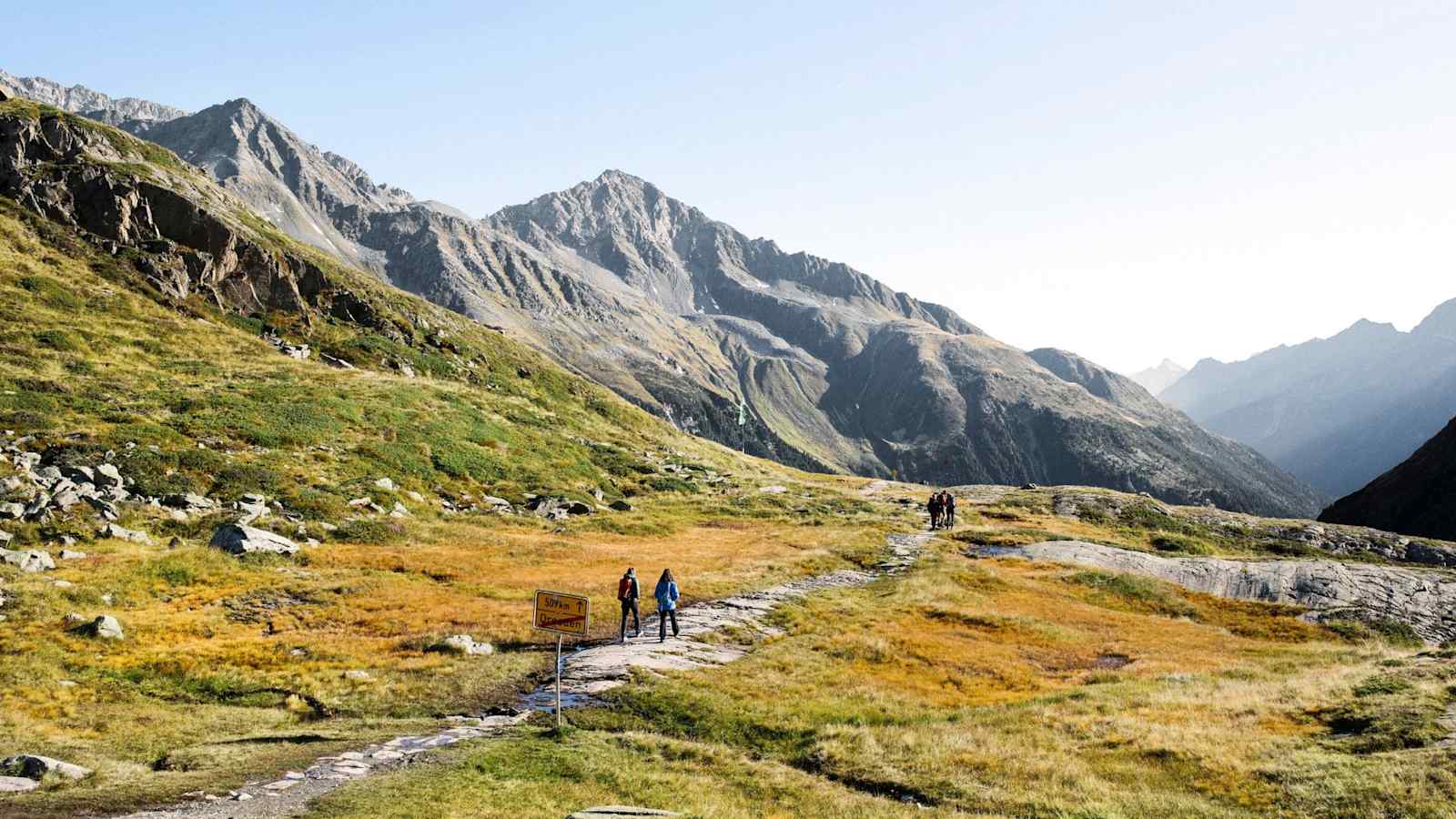 Ausblick auf die Berglandschaft.