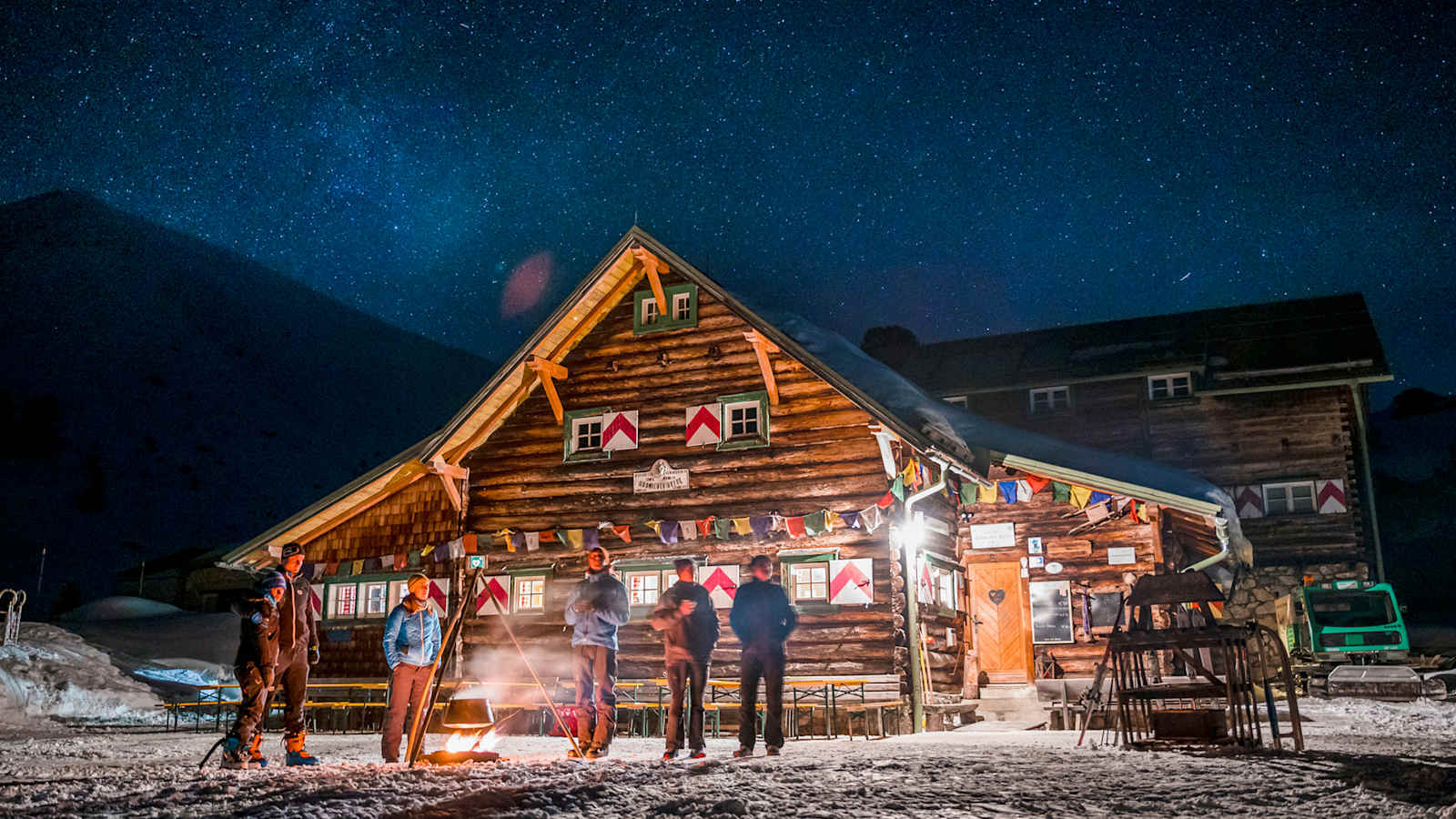 Die Südwiener Hütte bei Nacht