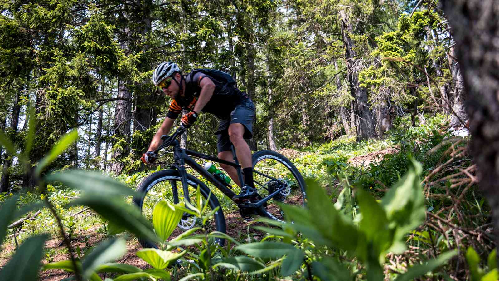 Für Superradler Sandro machen vor allem auch lässige Trails richtig viel Spaß.