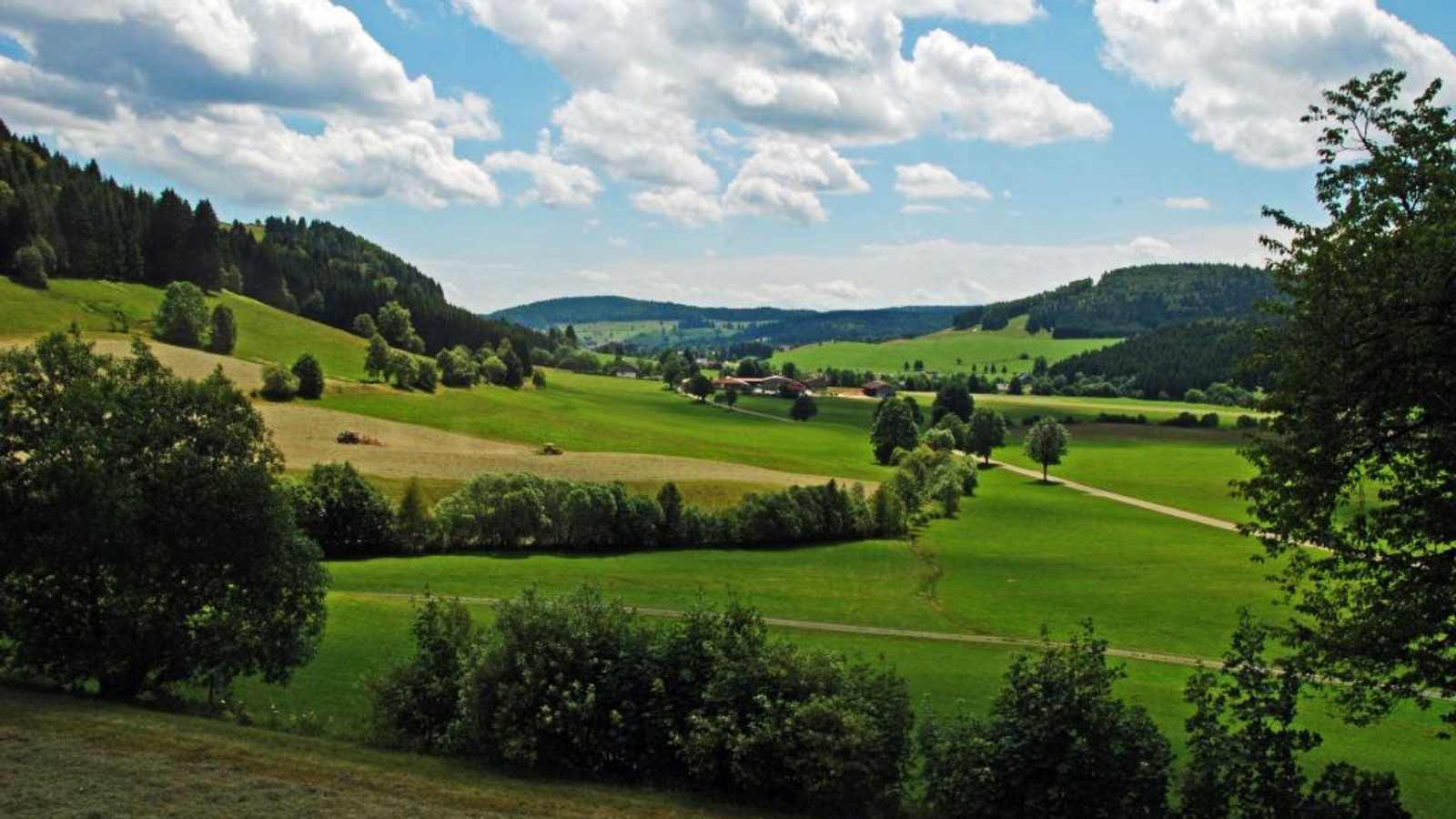 Im Tal der Bernauer Alb in Baden-Württemberg in Deutschland