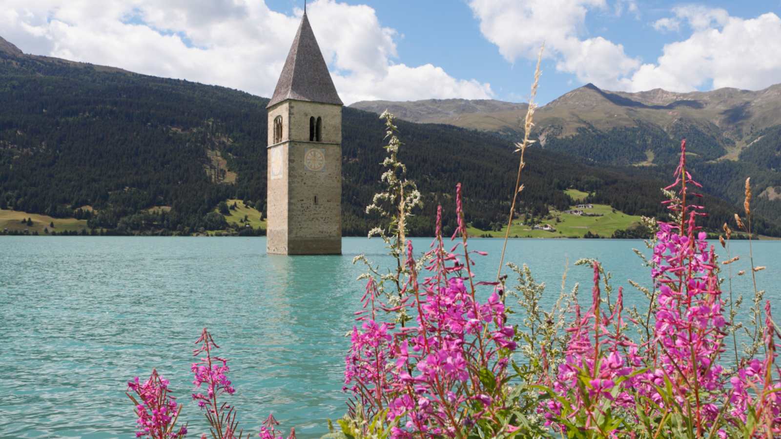 Vinschger Höhenweg: Turm im See