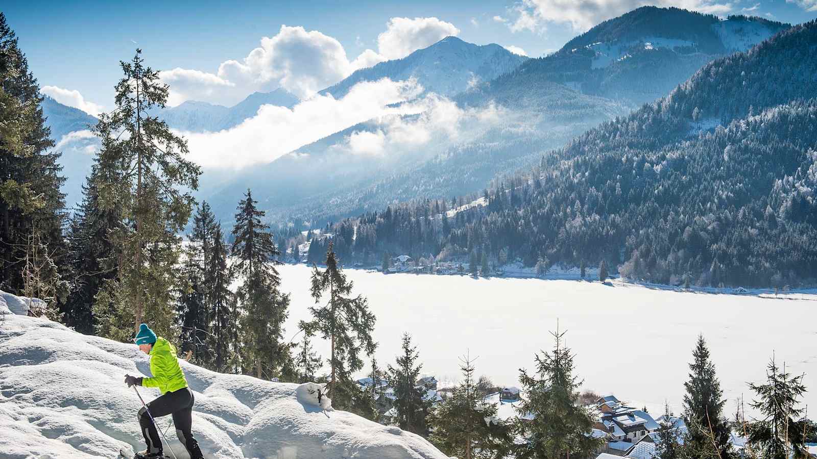 Schneeschuhwandern am Weißensee