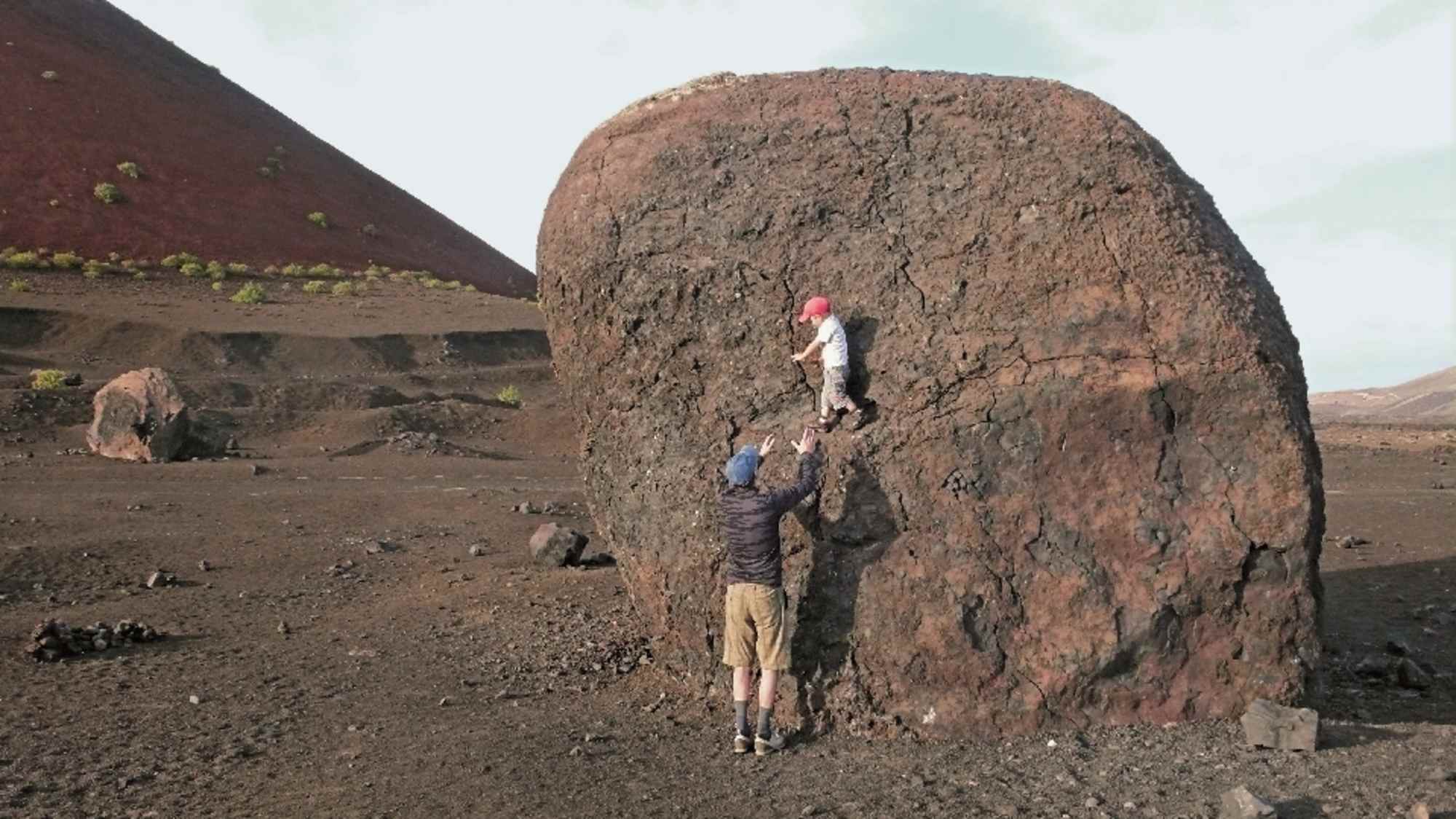 Vulkanische Bombe an der Caldera Colorada