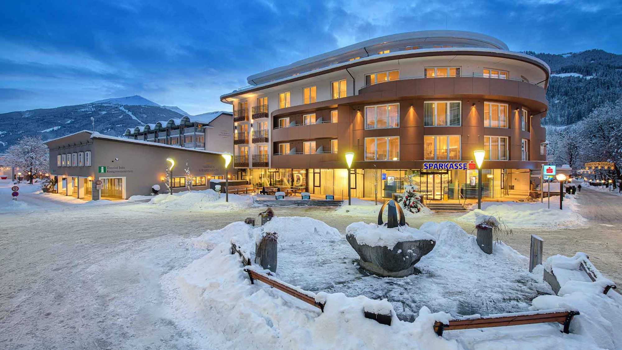 Kurparkhotel Aussen Winter