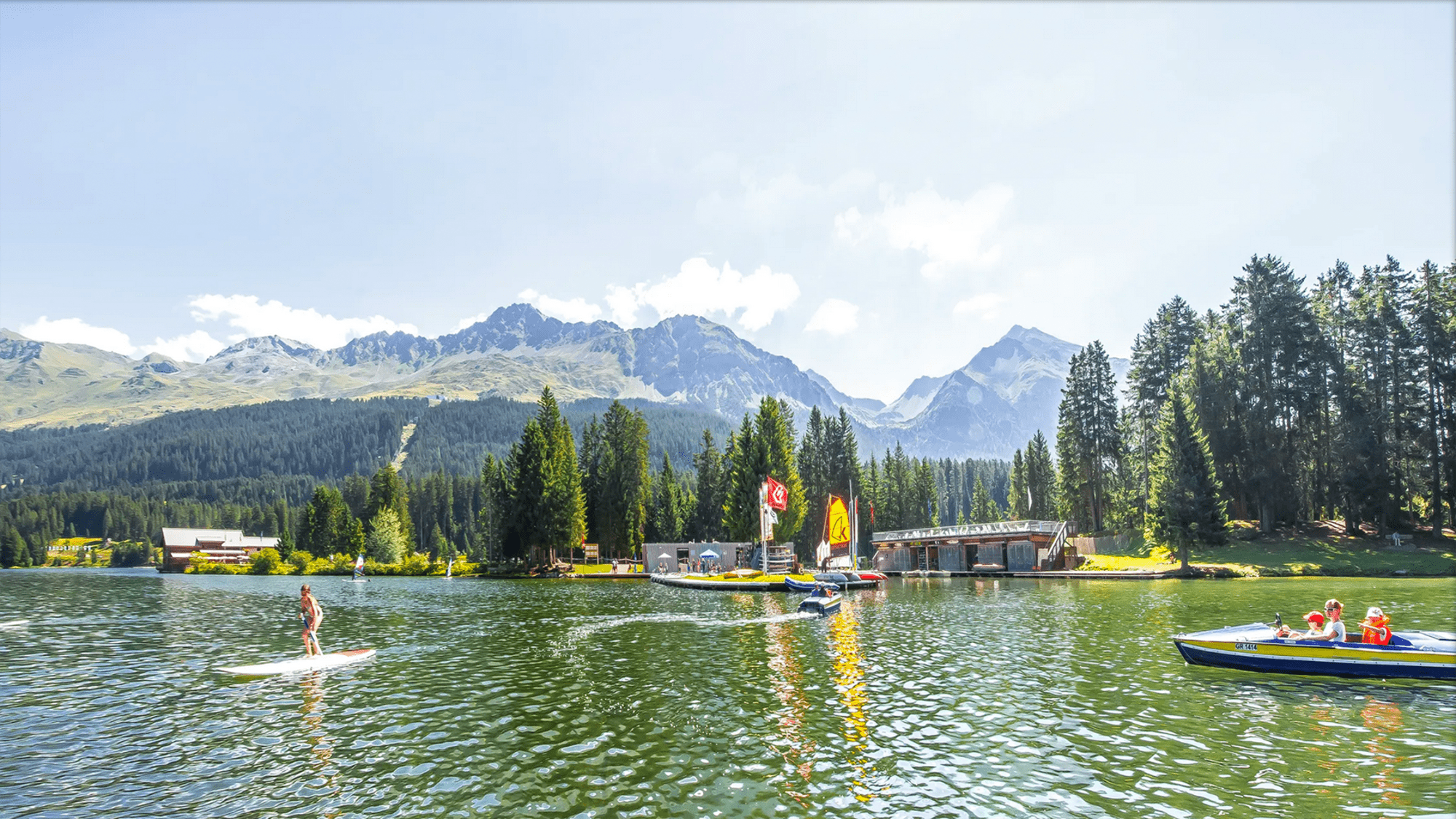 Der Heidsee, ein idyllischer Bergsee auf 1’500 Meter über Meer.