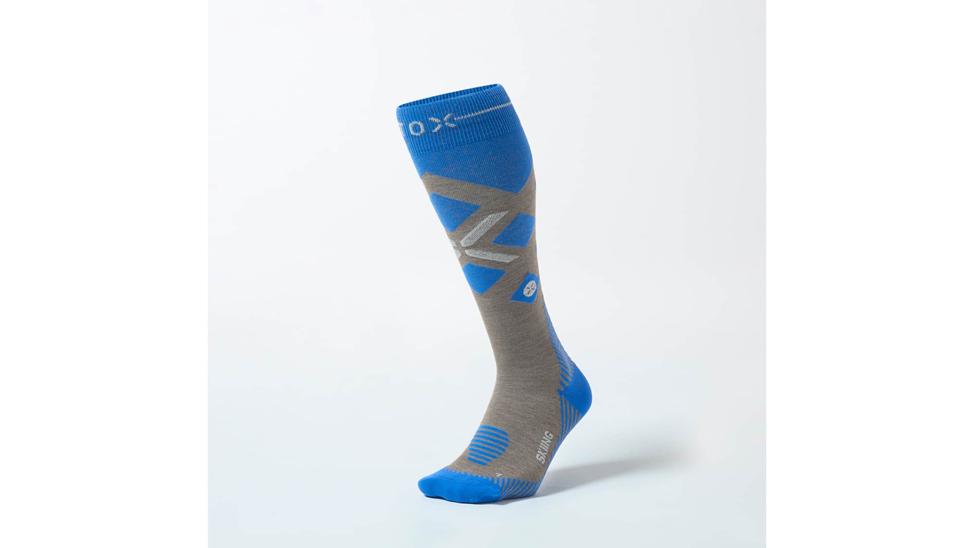 Die STOX Merino Skiing Socks in der Farbe Taupe / Kobaltblau.