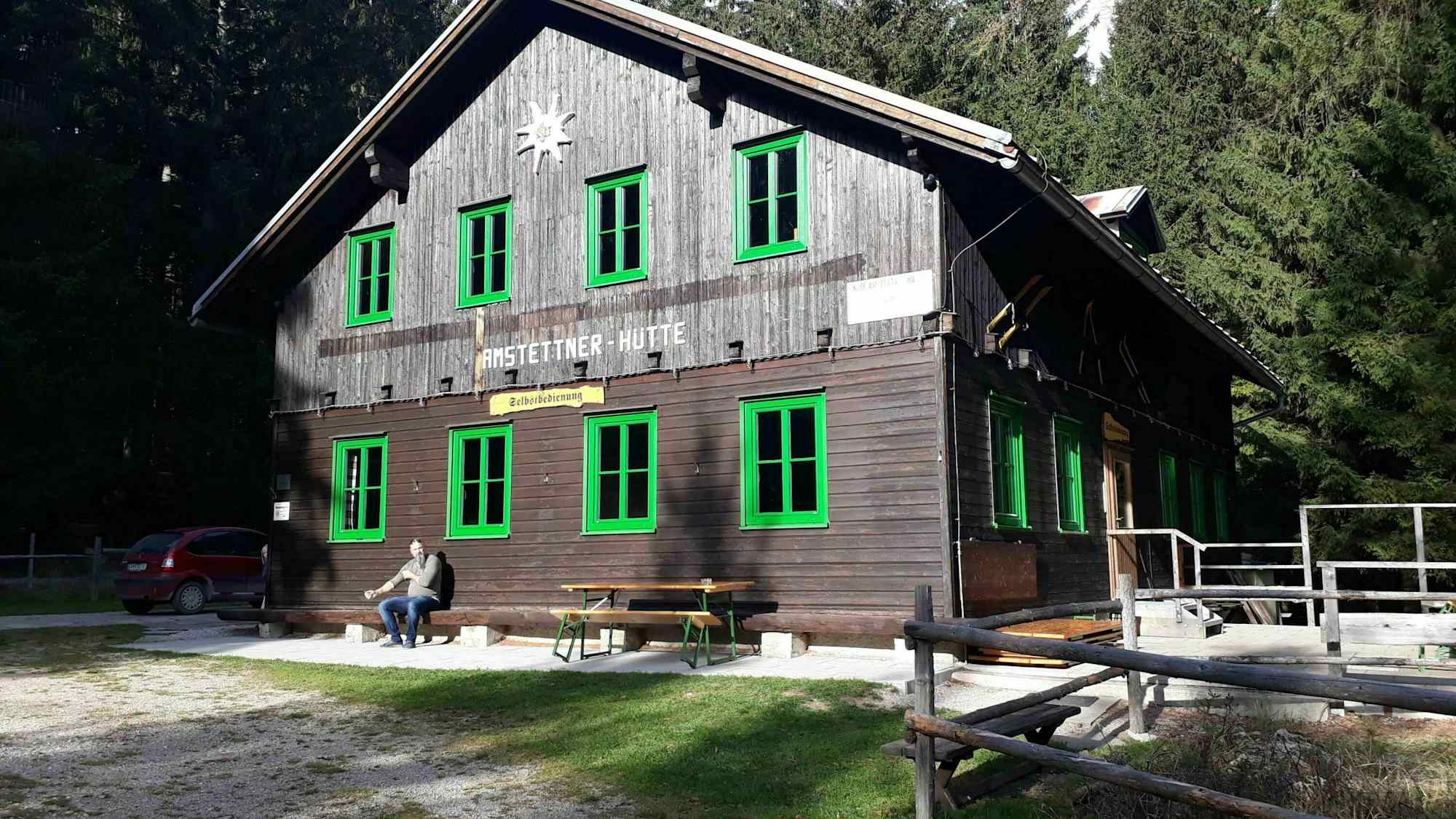 Die Amstettner Hütte - beliebtes Ziel von Jung und Alt.