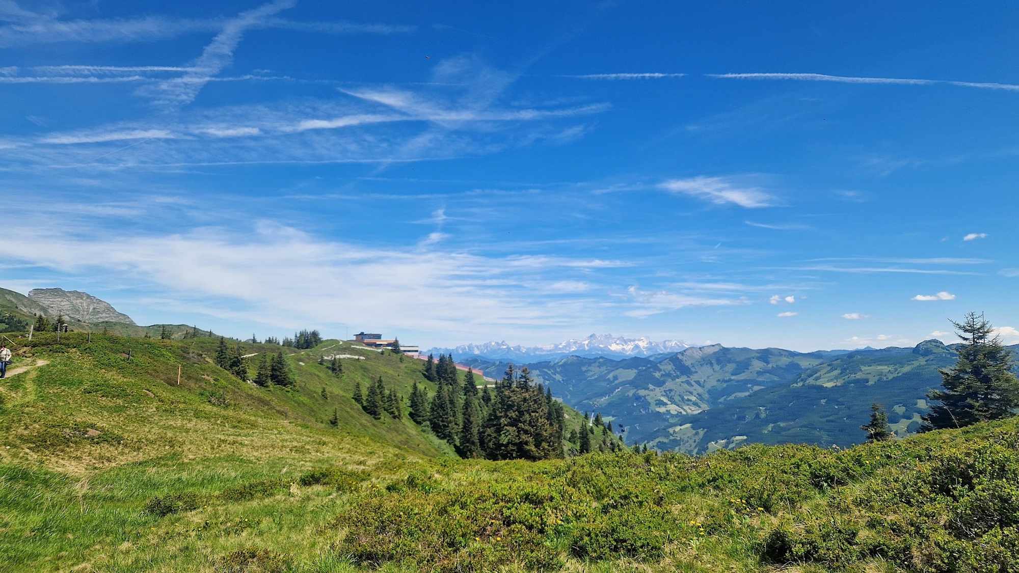 Blick auf Kieserlbahn und Wolke 7