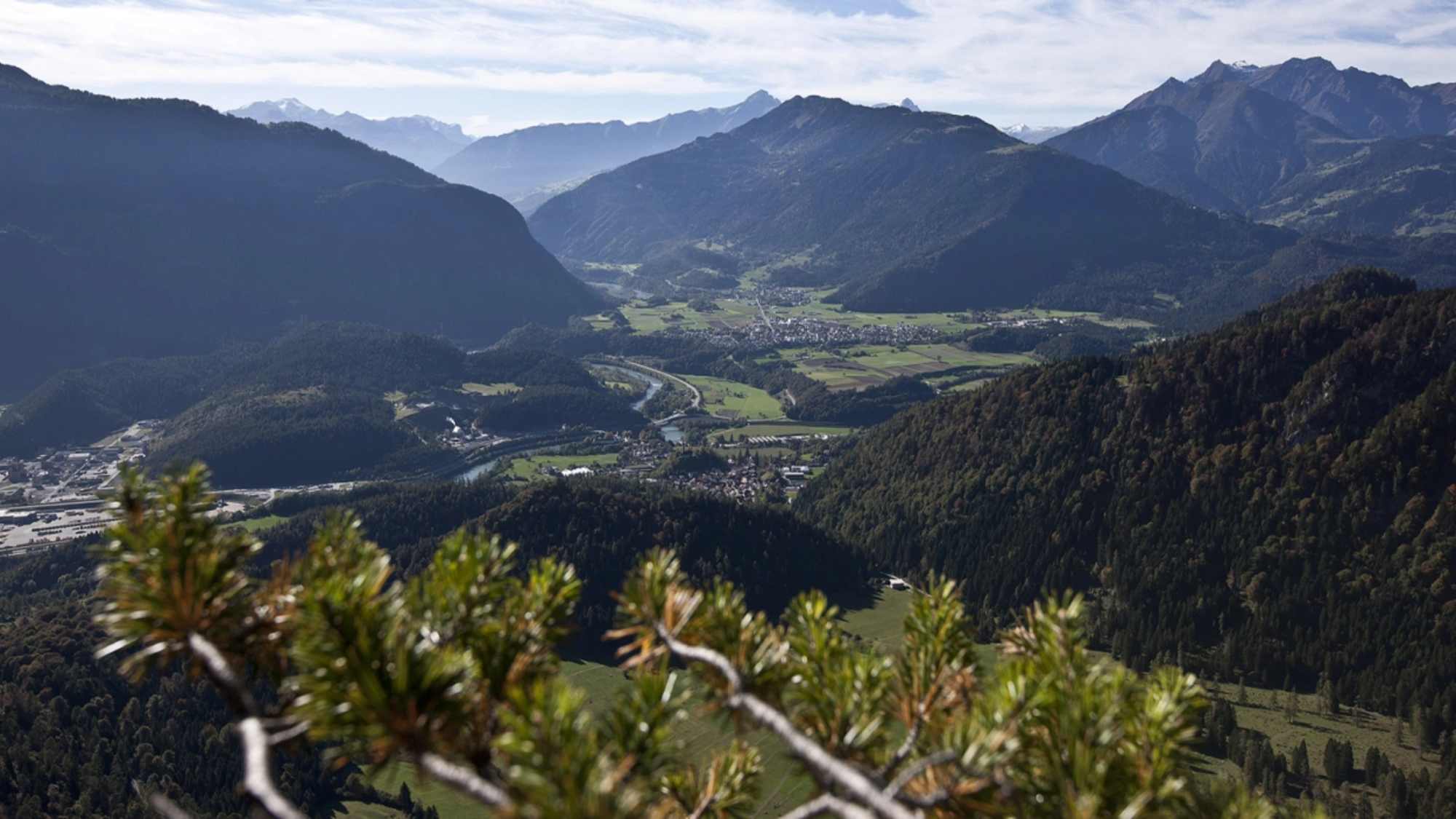 Blick vom Kunkelspass ins Rheintal