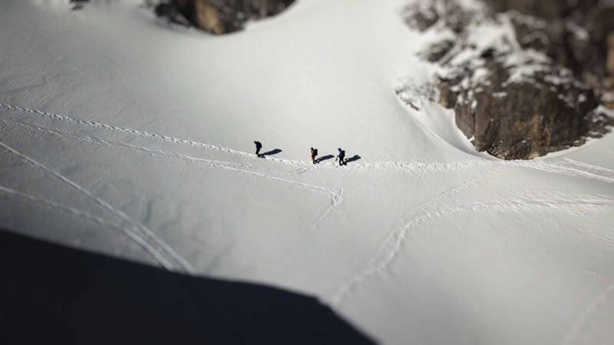 Mit Schneeschuhen bei Garmisch-Partenkirchen unterwegs.