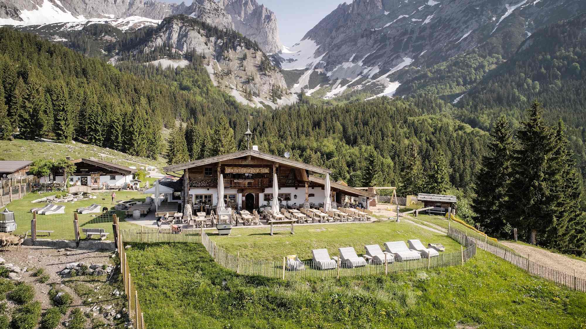 Die Wochenbrunner Alm liegt wunderschön am Wilden Kaiser.