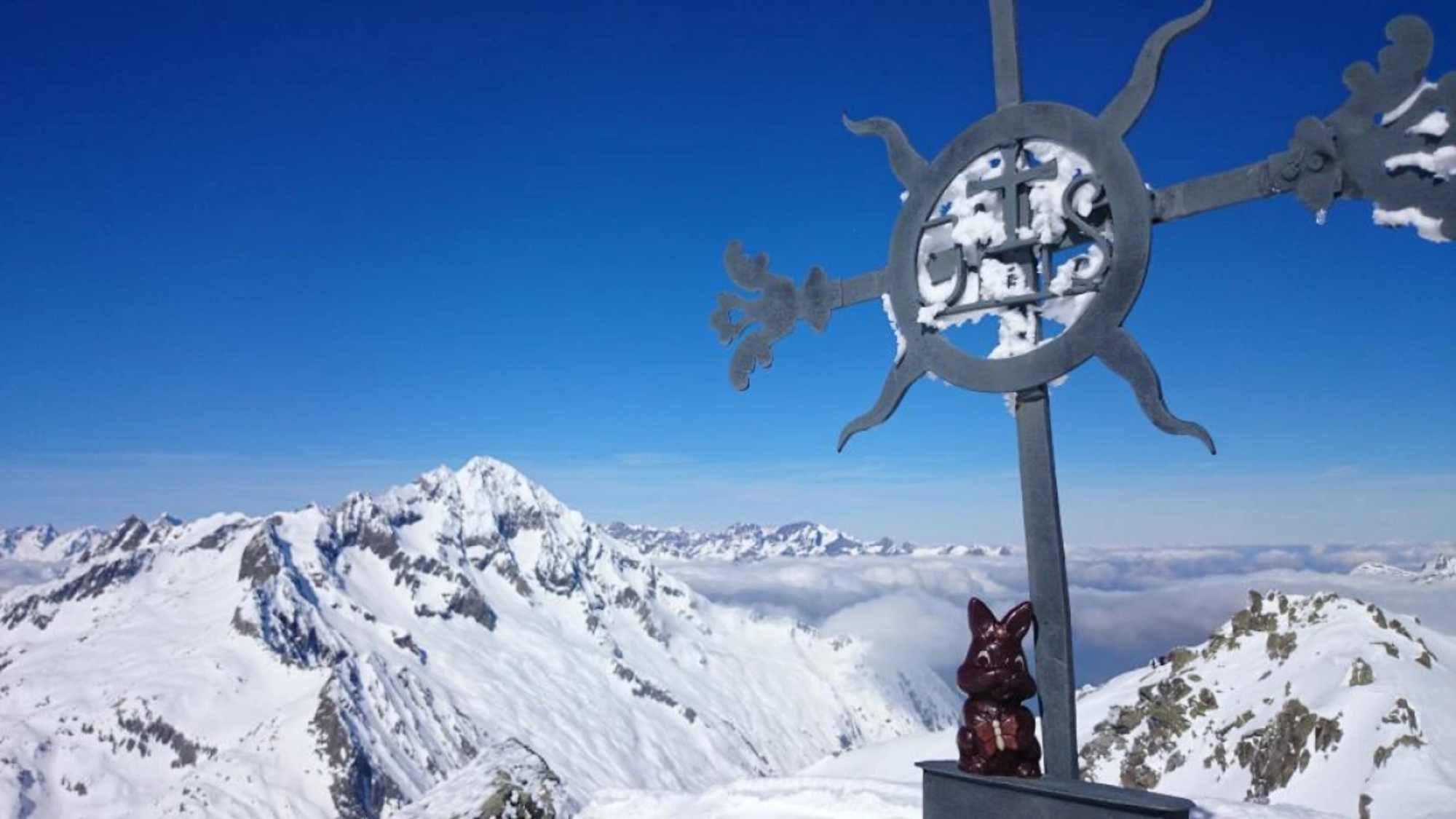 Gipfelkreuz an Ostern