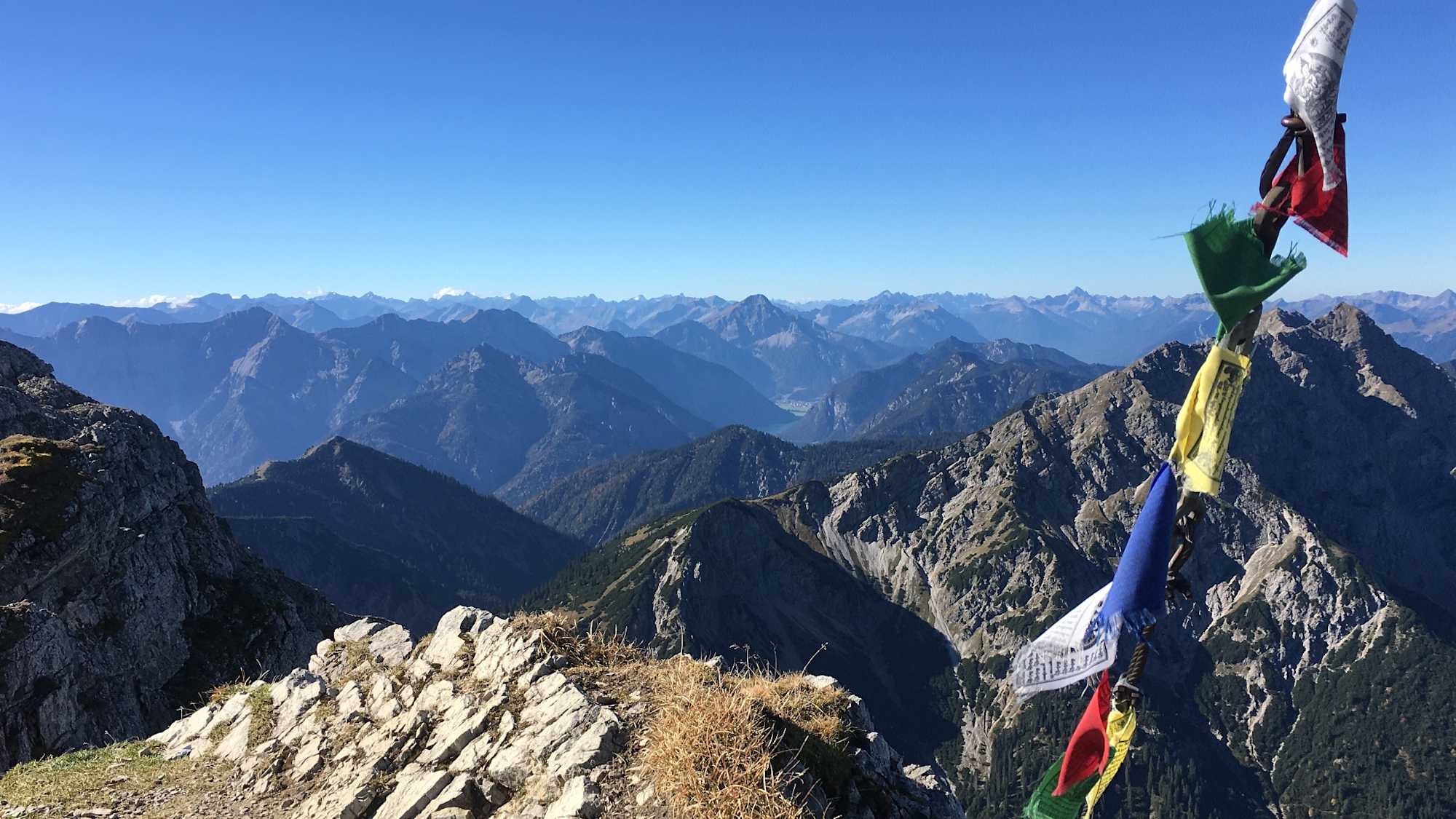 Bergpanorama von der Kreuzspitze