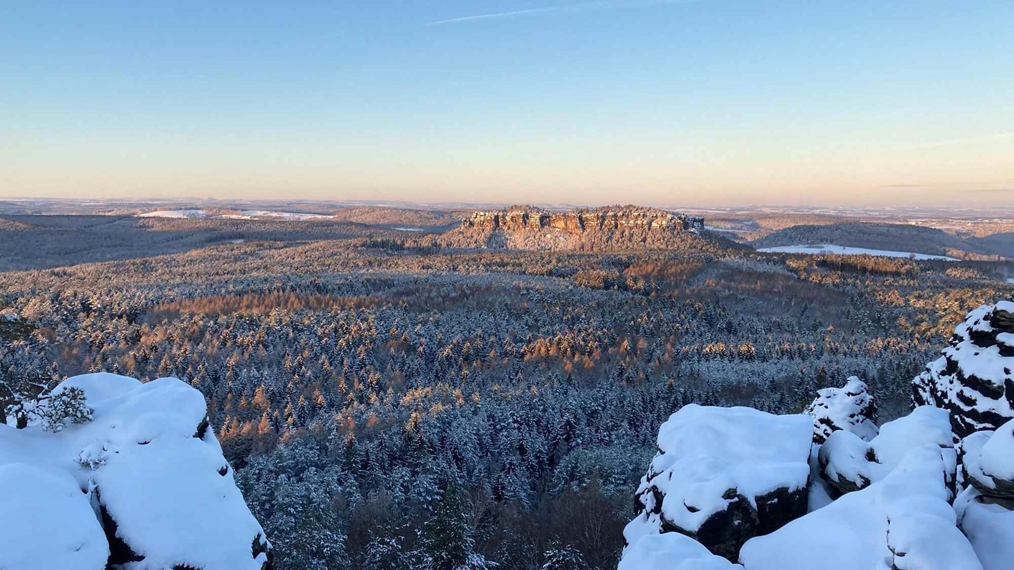 Blick vom Gohrisch zum Pfaffenstein