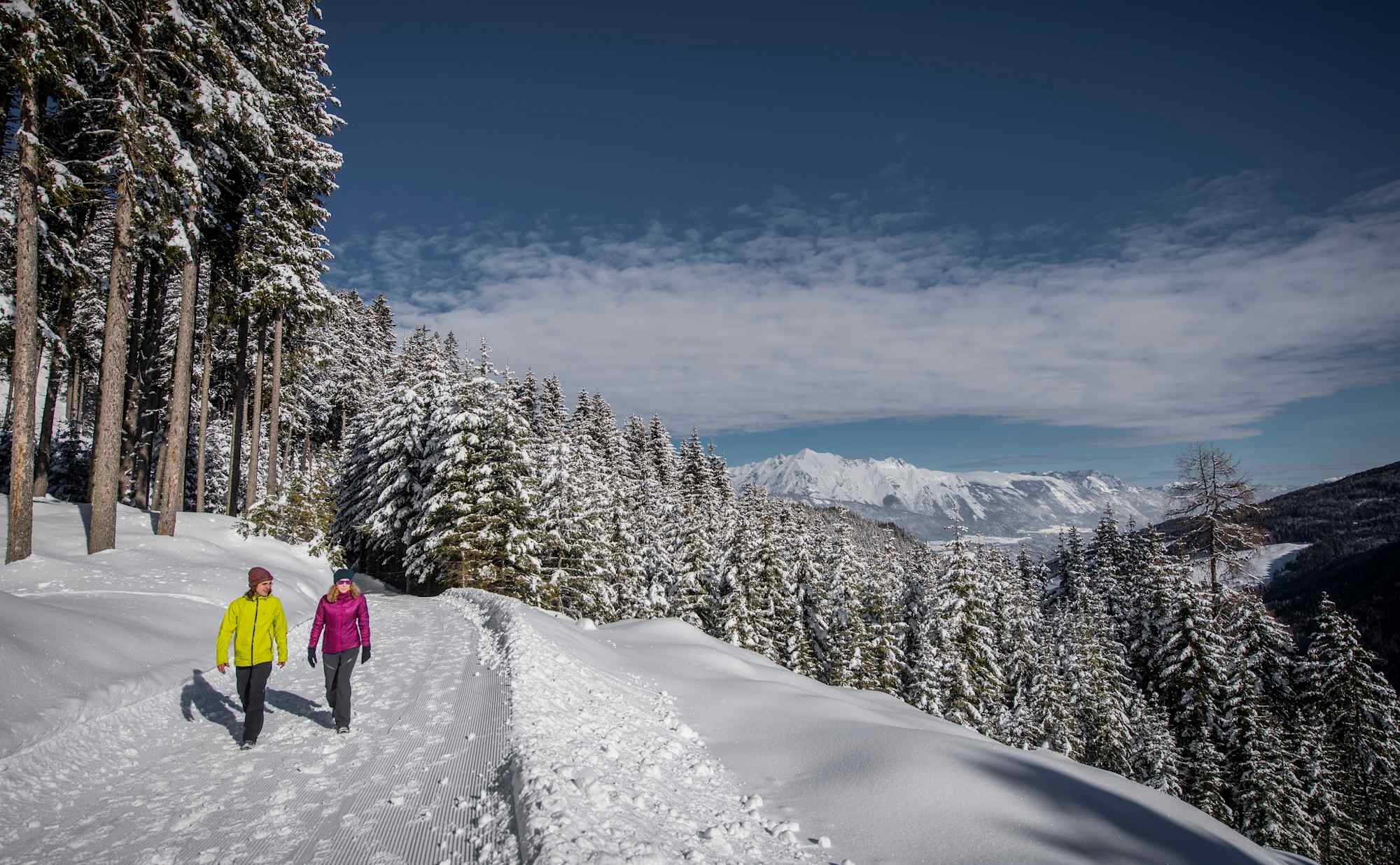 Der Winterwaldweg am Glungezer wird präpariert.