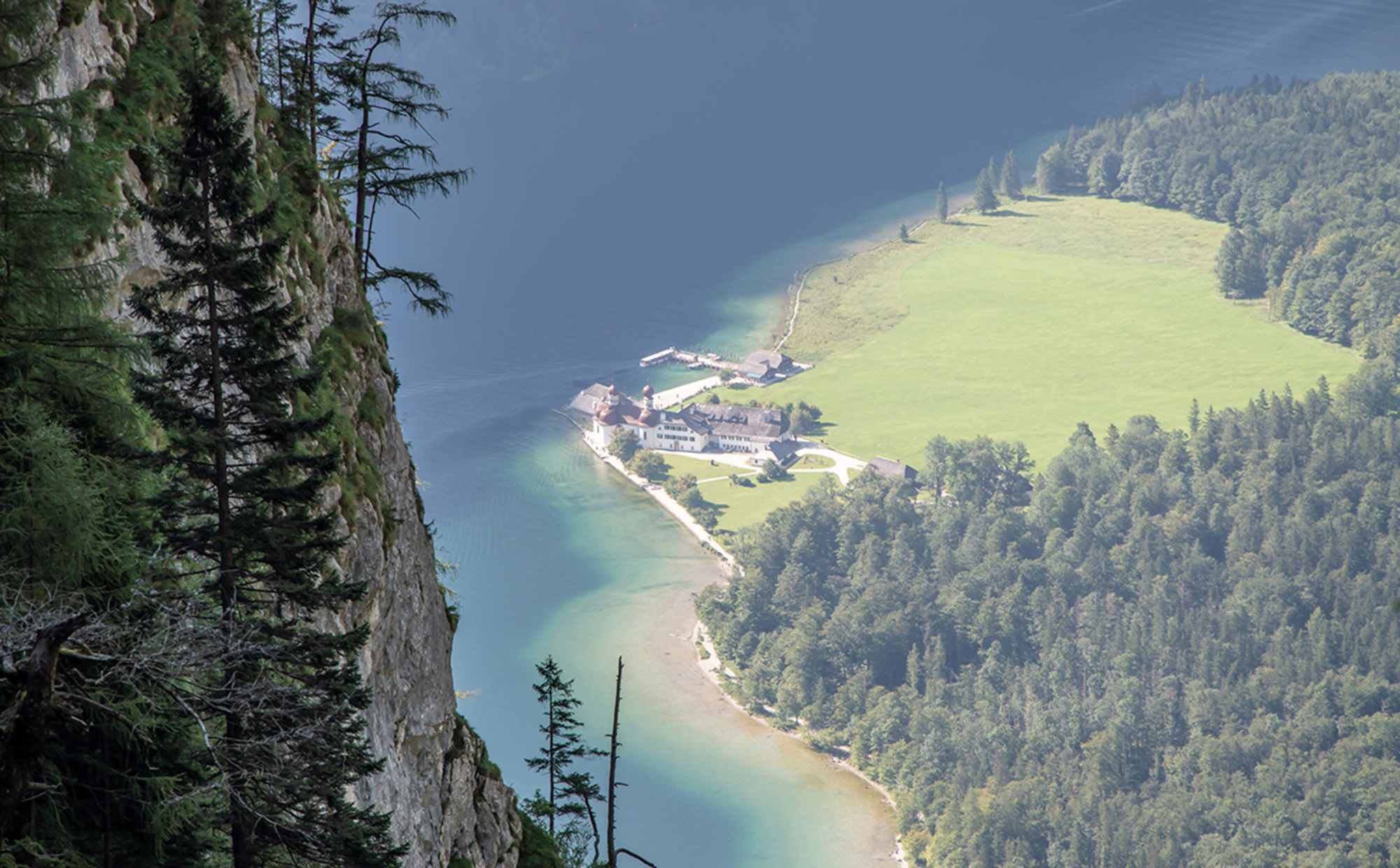 Tiefblick auf St. Bartholomä