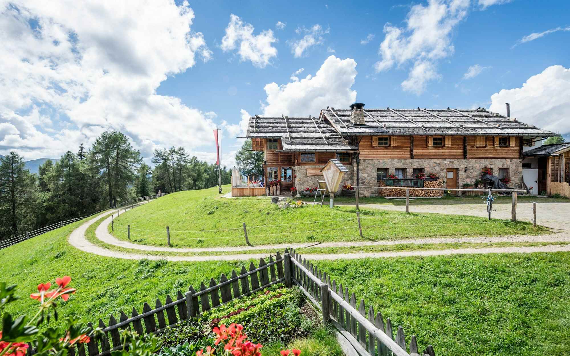 Die wunderschöne, urige Kreuzwiesenalm