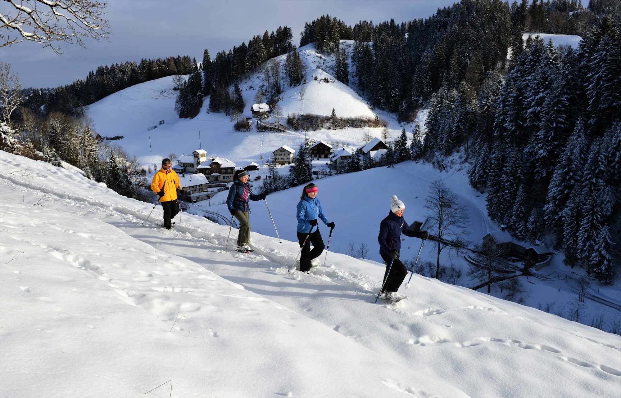 Aufstieg, im Hintergrund Luthern Bad und Badbrünnli
