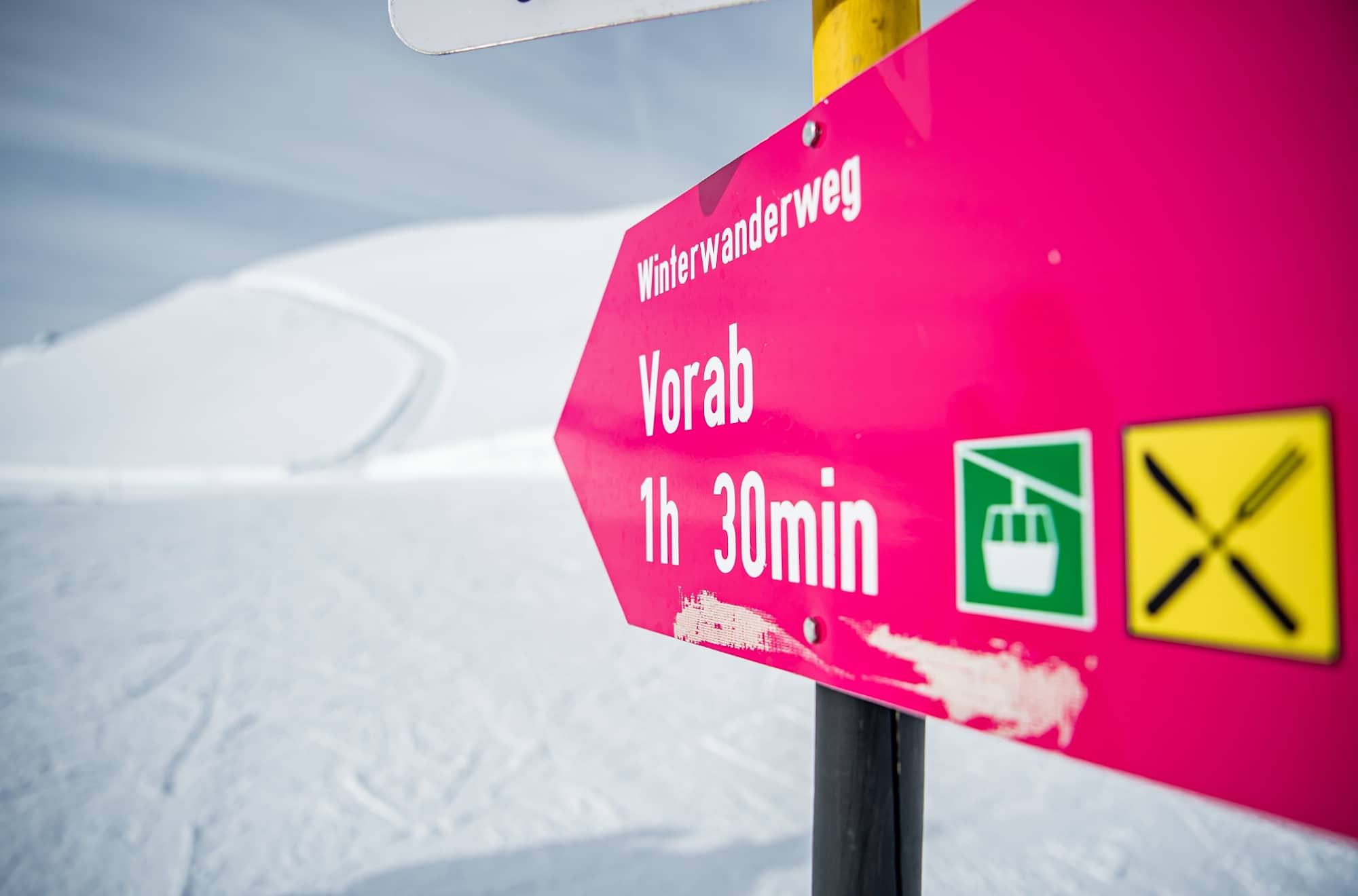 Der Winterwanderweg ist gut ausgeschildert.