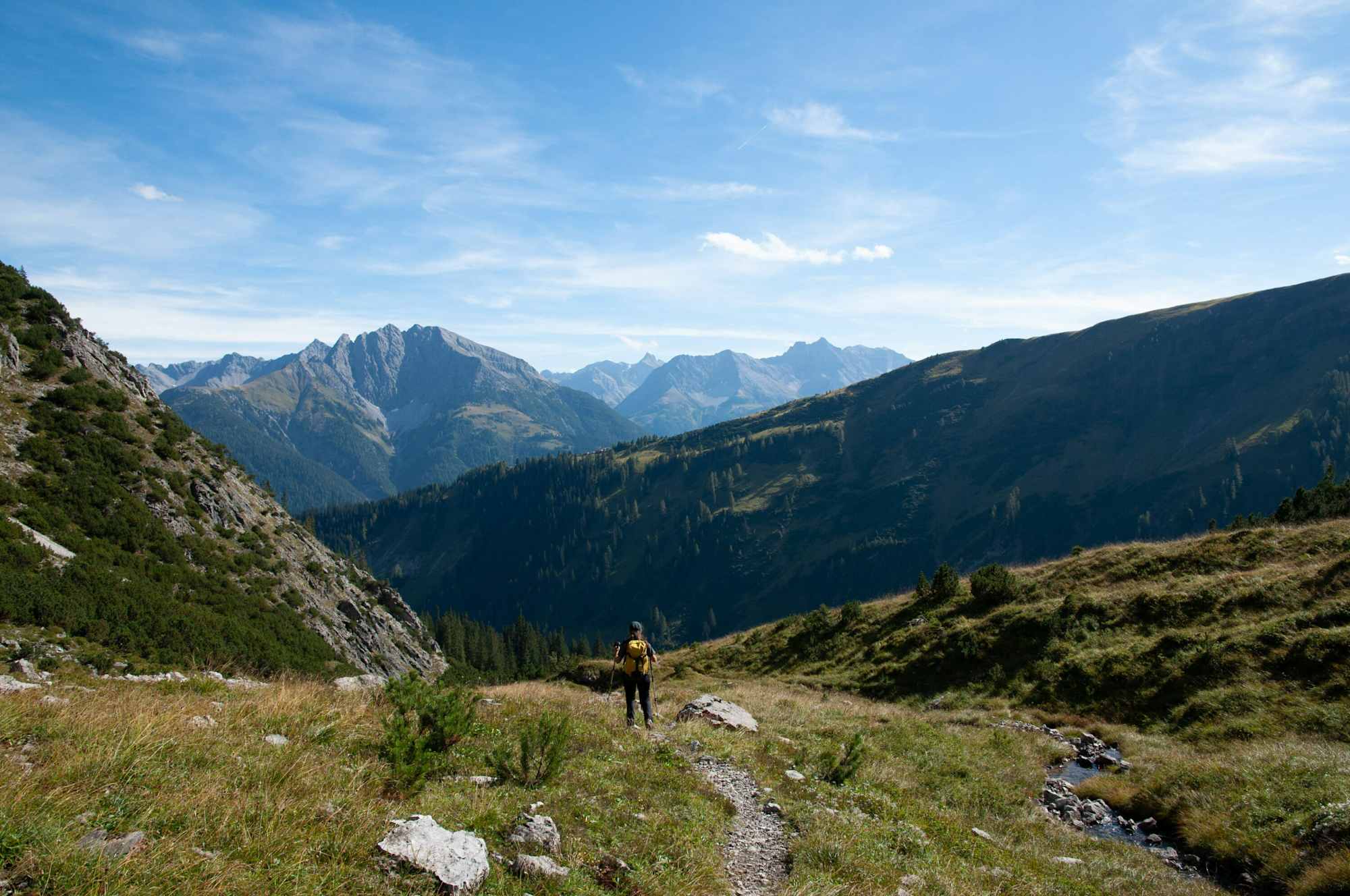 Abstieg ins Tal