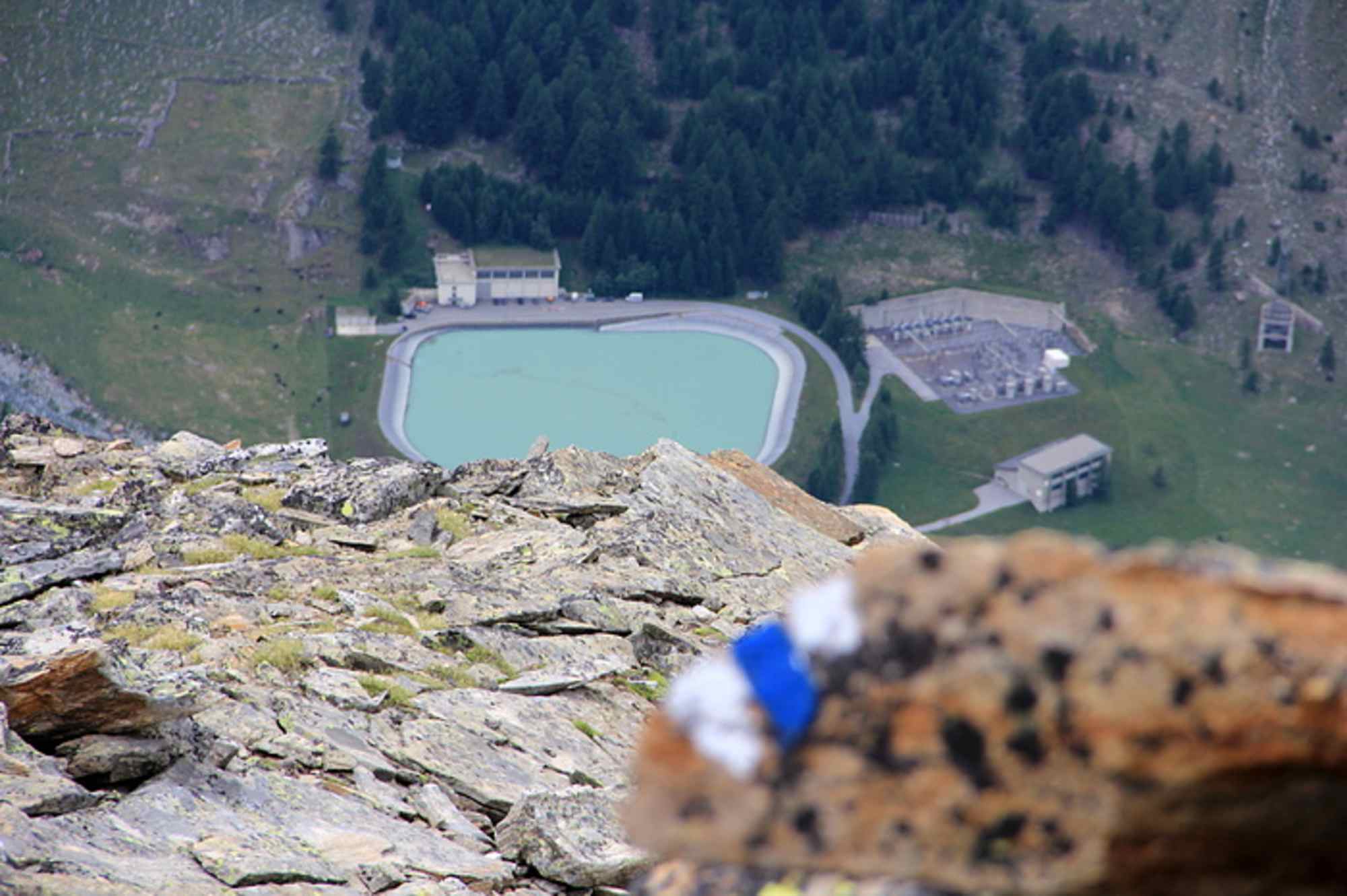 Auf das Almagellerhon oberhalb des Saastal im Wallis