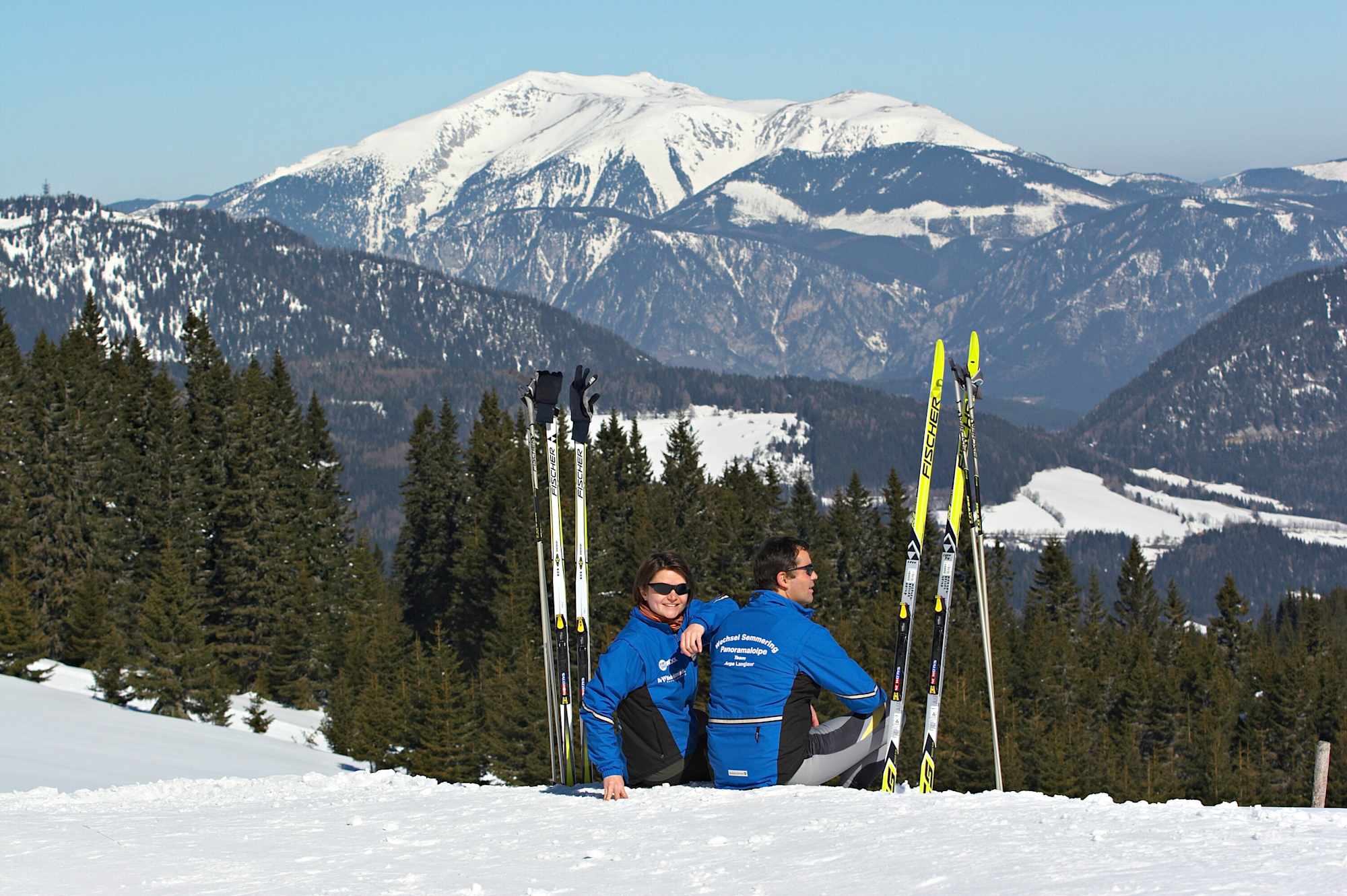 Die Liechtenstein-Panoramaloipe verläuft direkt am Semmering.