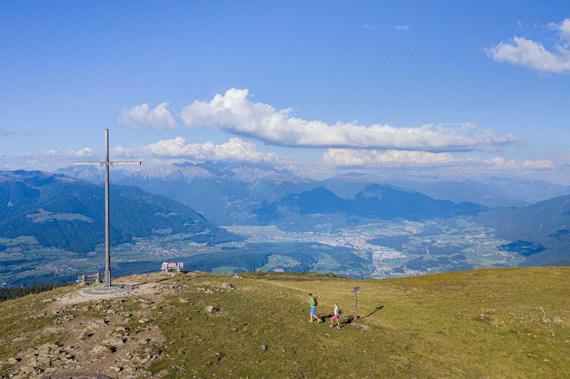 Großes Gipfelkreuz am Astjoch