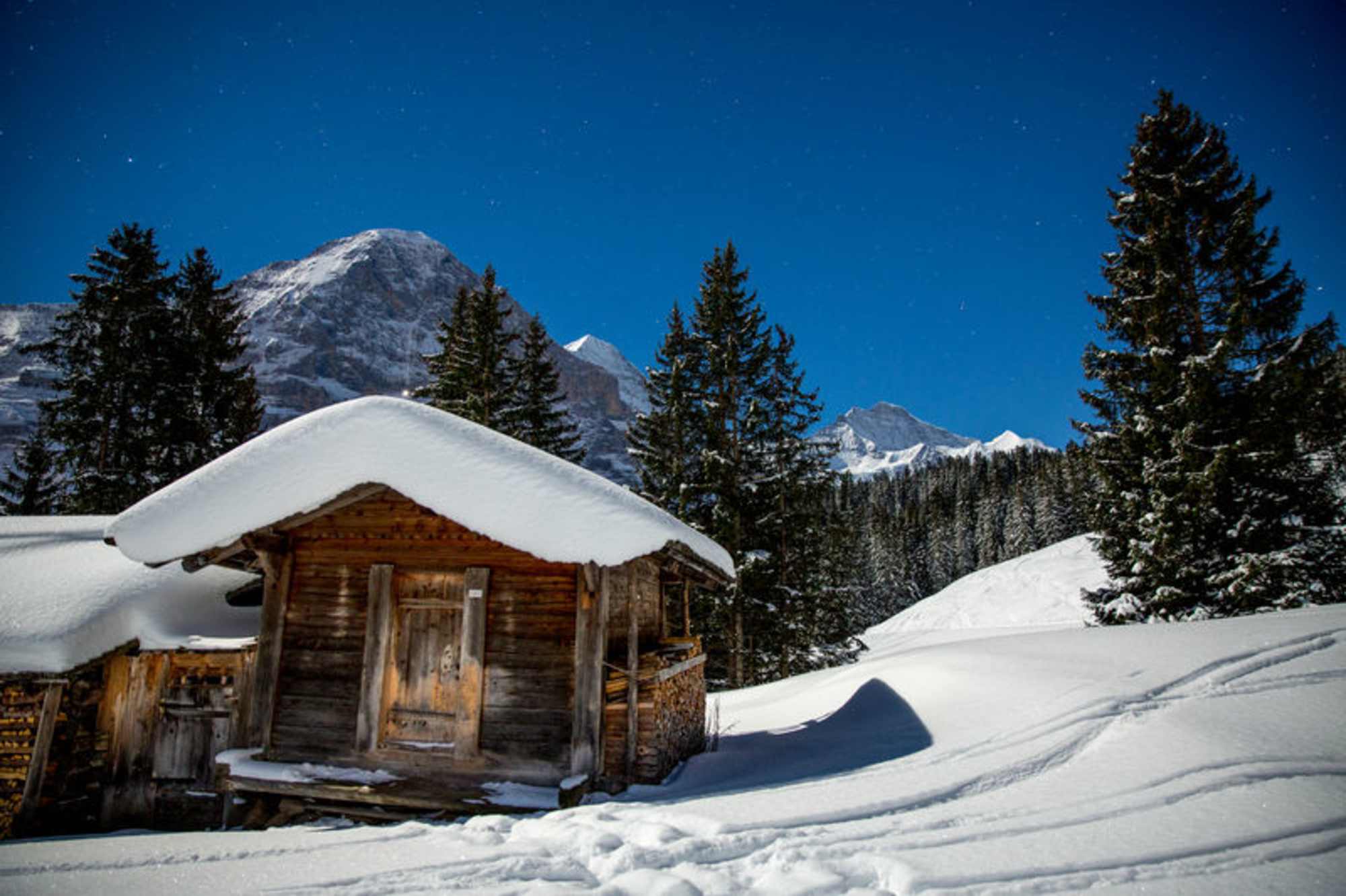 Schneeschuhwandern am Eiger Trail