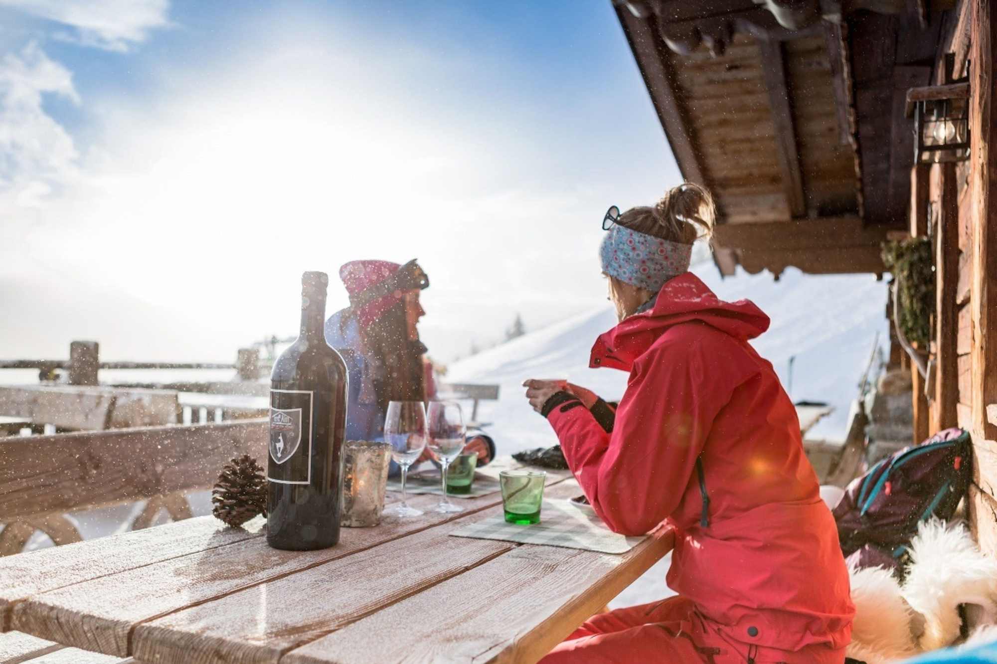 Auf der Toni Alm lohnt eine Einkehr bevor es wieder an die Abfahrt geht.