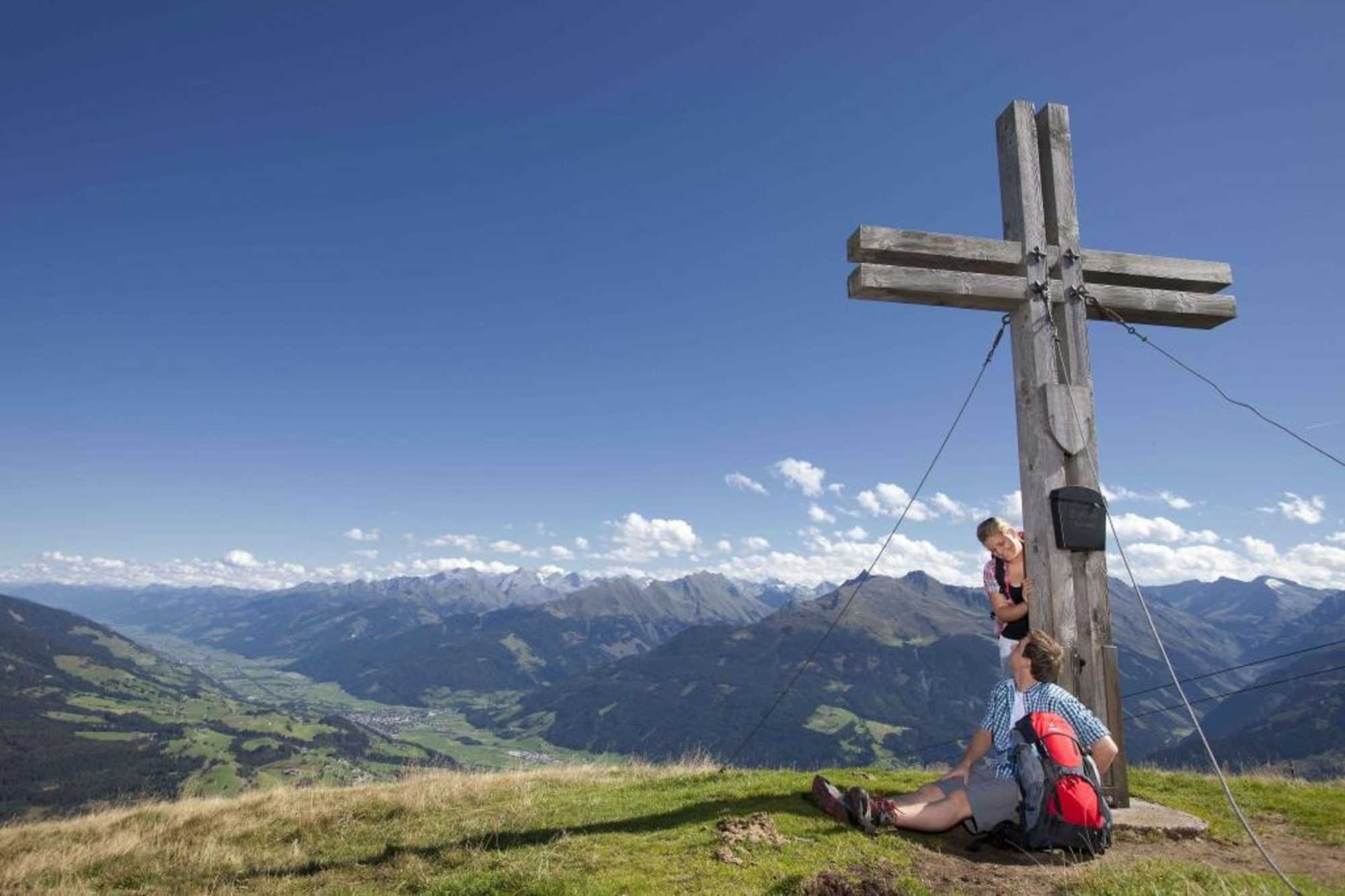 Gipfelkreuz am Resterkogel