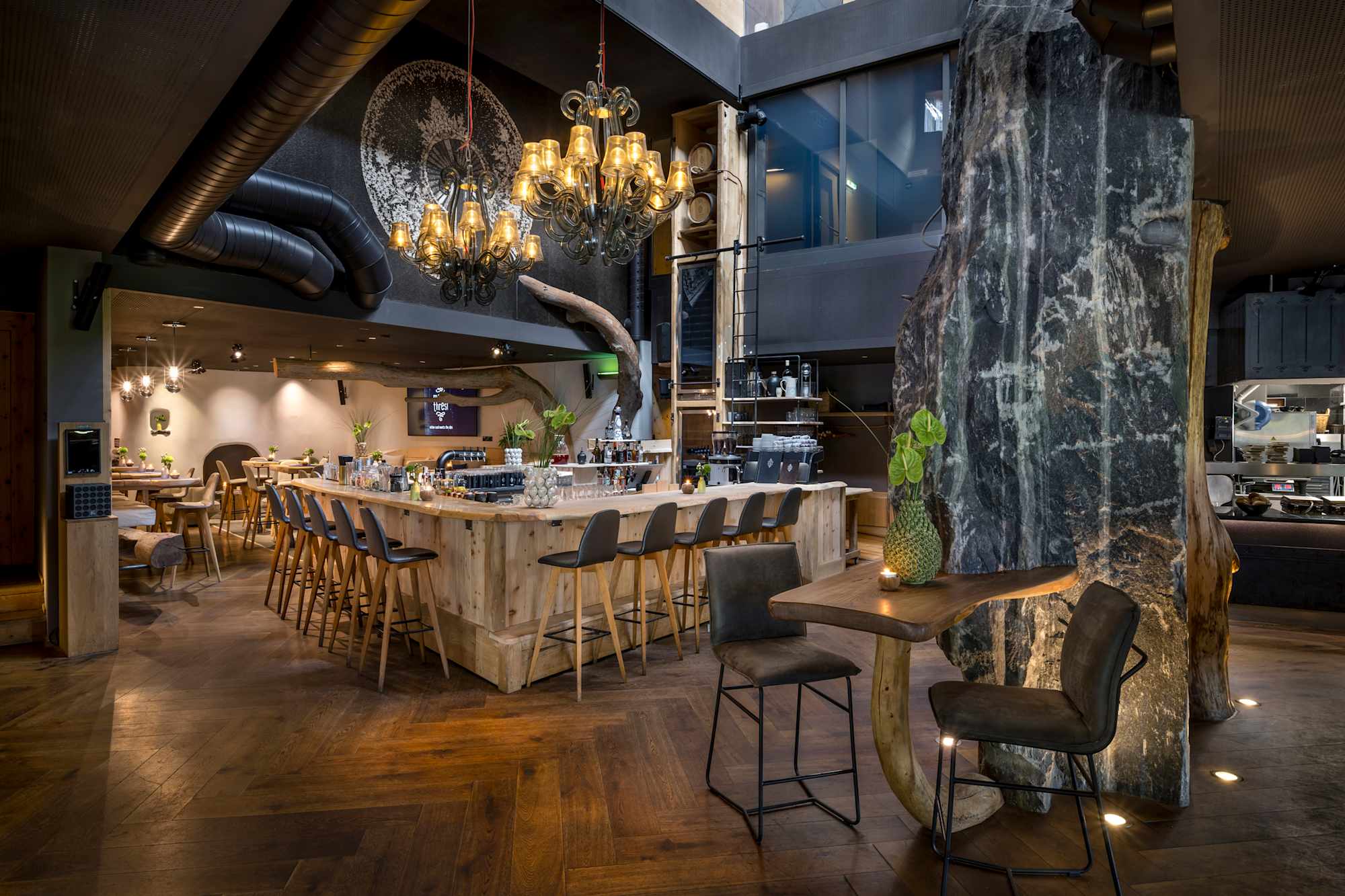 Mama Thresl Bar