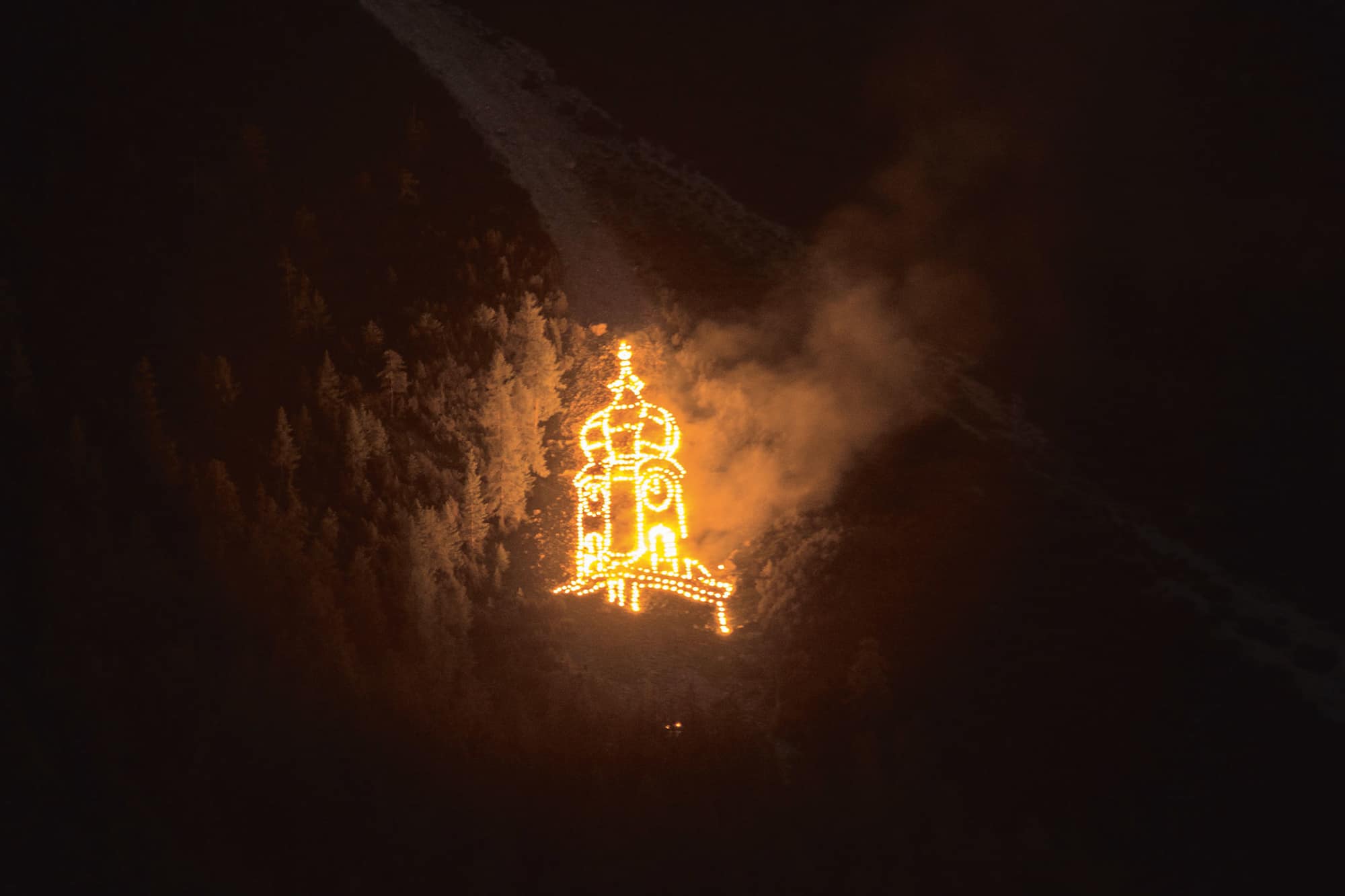 Sonnwendfeuer auf der Innsbrucker Nordkette