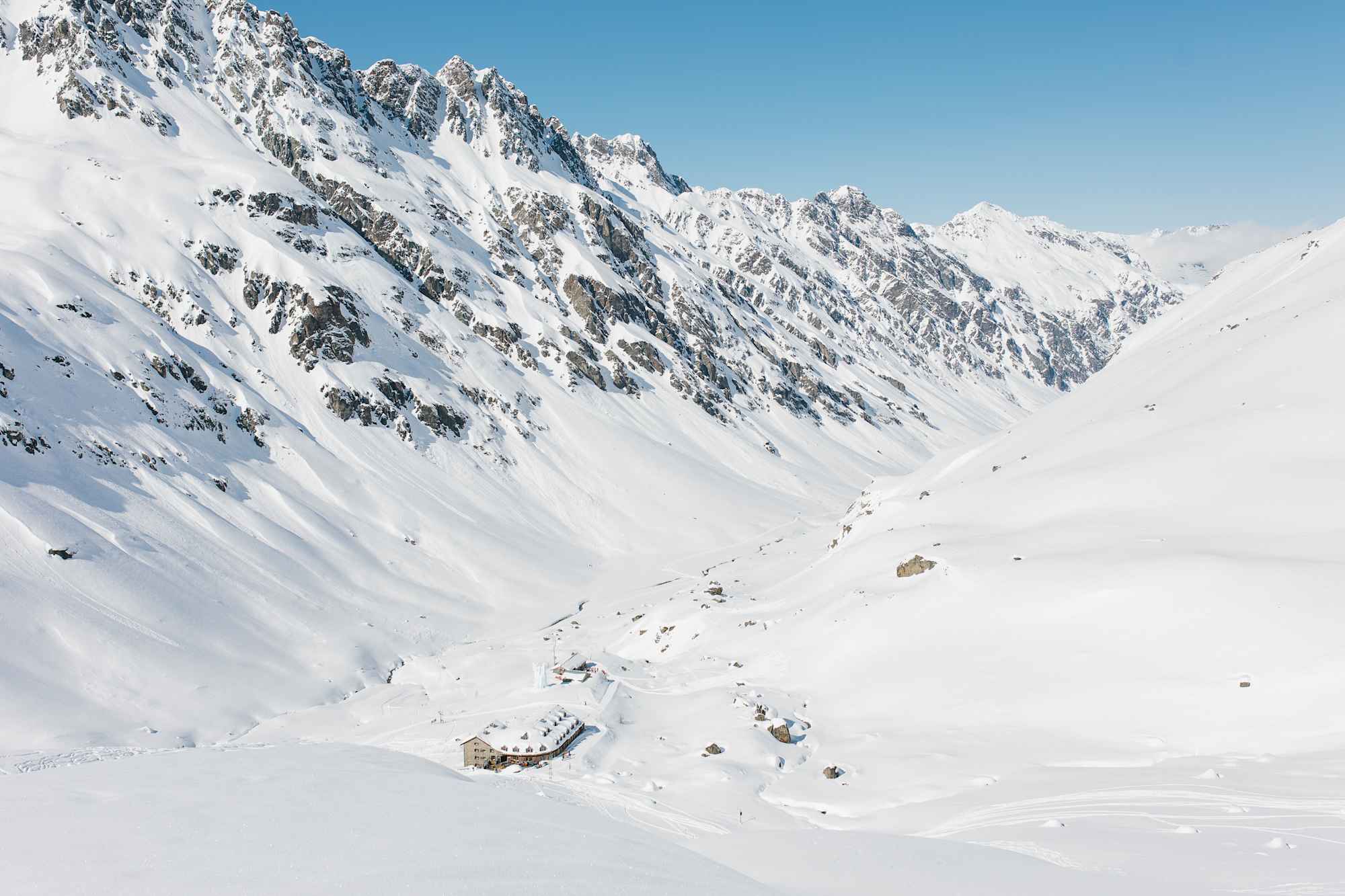 Blick auf die Jamtalhütte