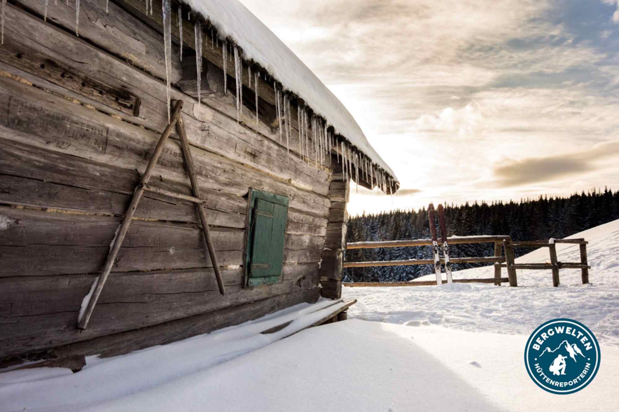 Die Kaarl Hütte liegt westlich von Mürzzuschlag.