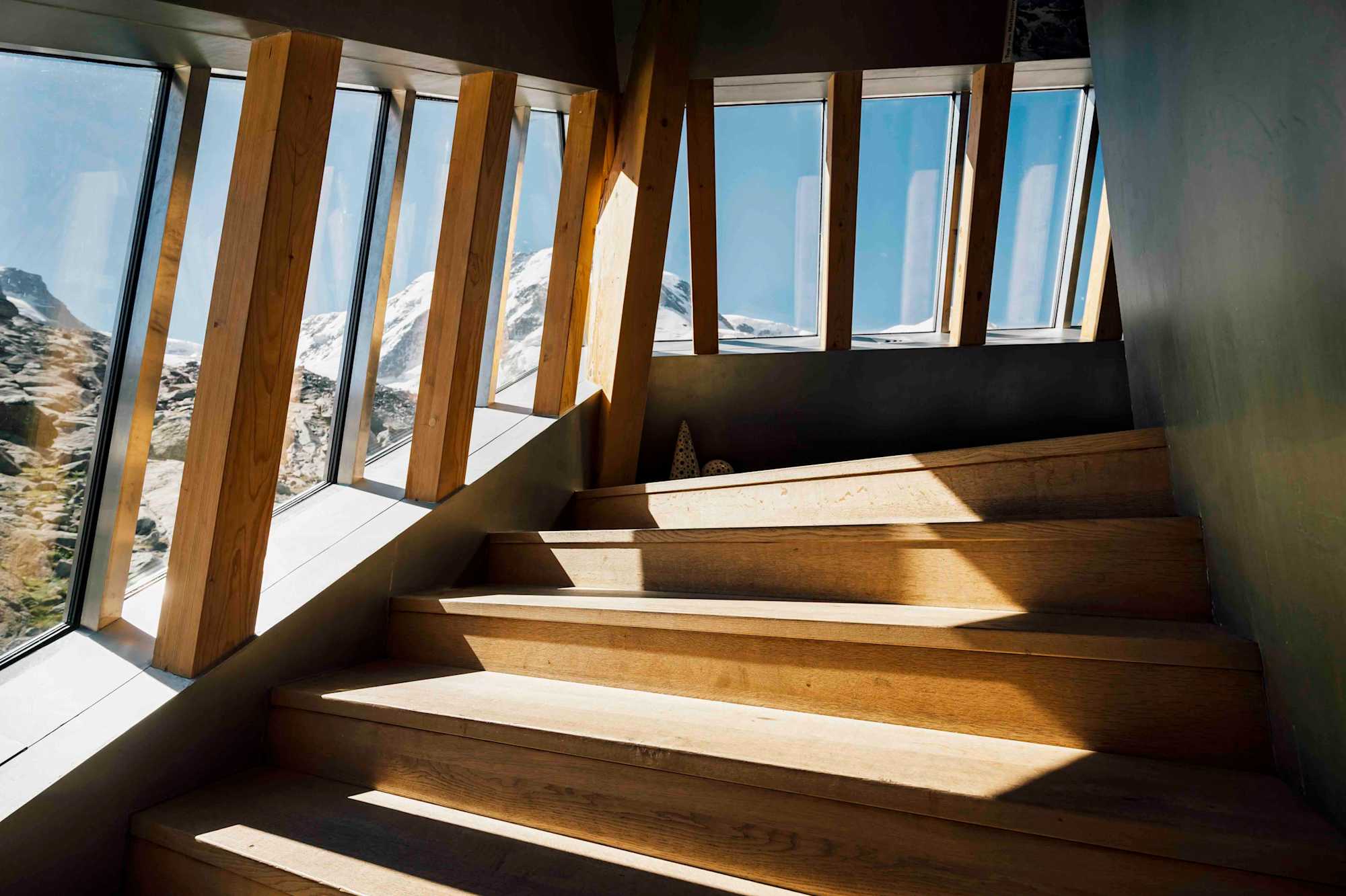 Treppenhaus der Monte-Rosa-Hütte