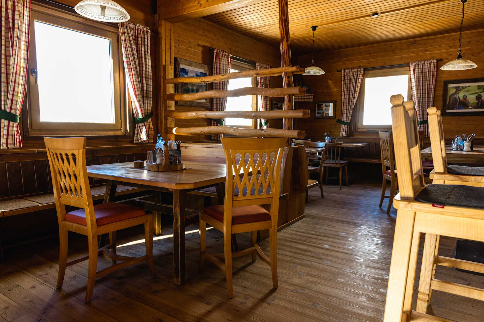 Stube in der Eisseehütte