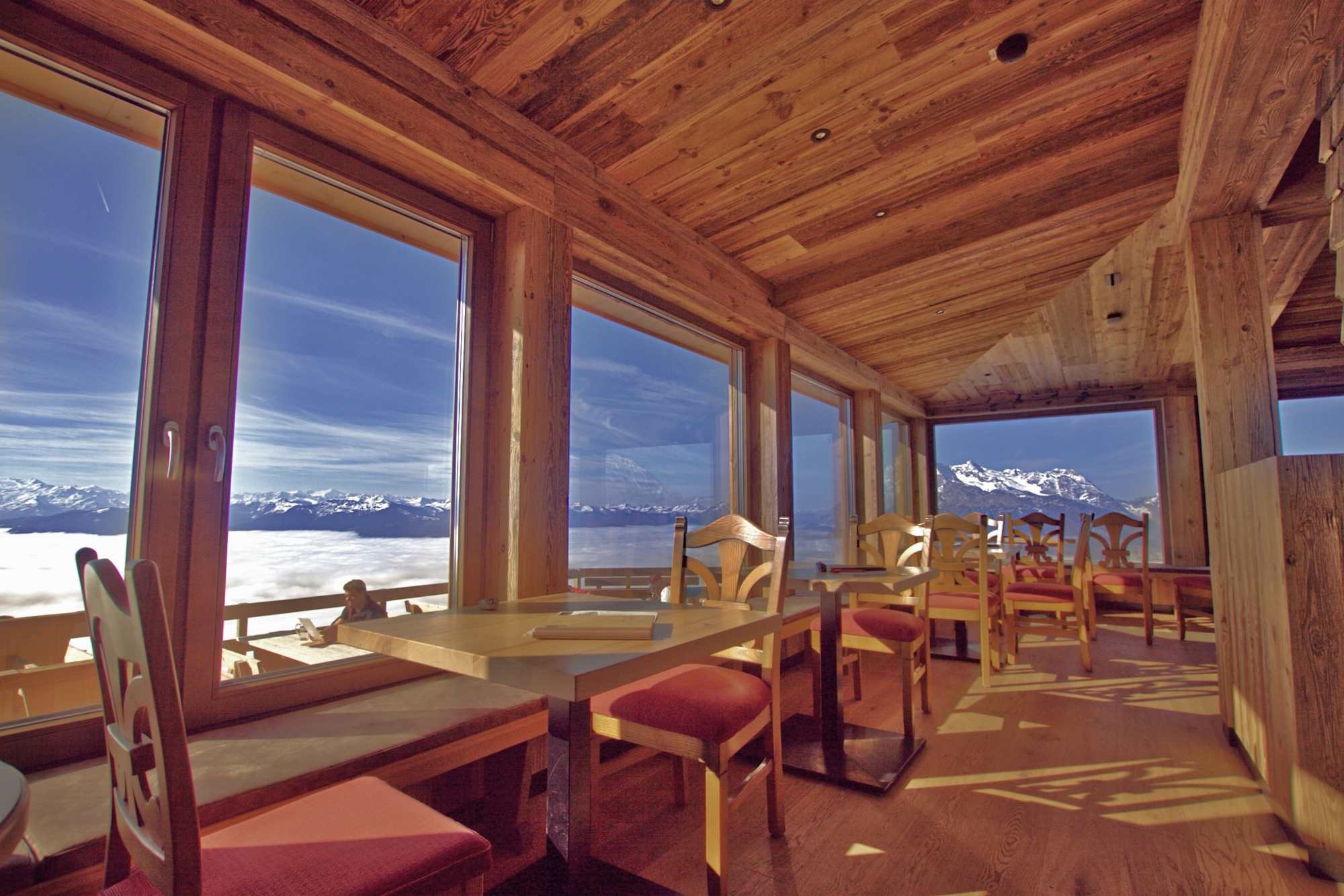 Neuer Gastraum der Peter-Wiechenthaler-Hütte