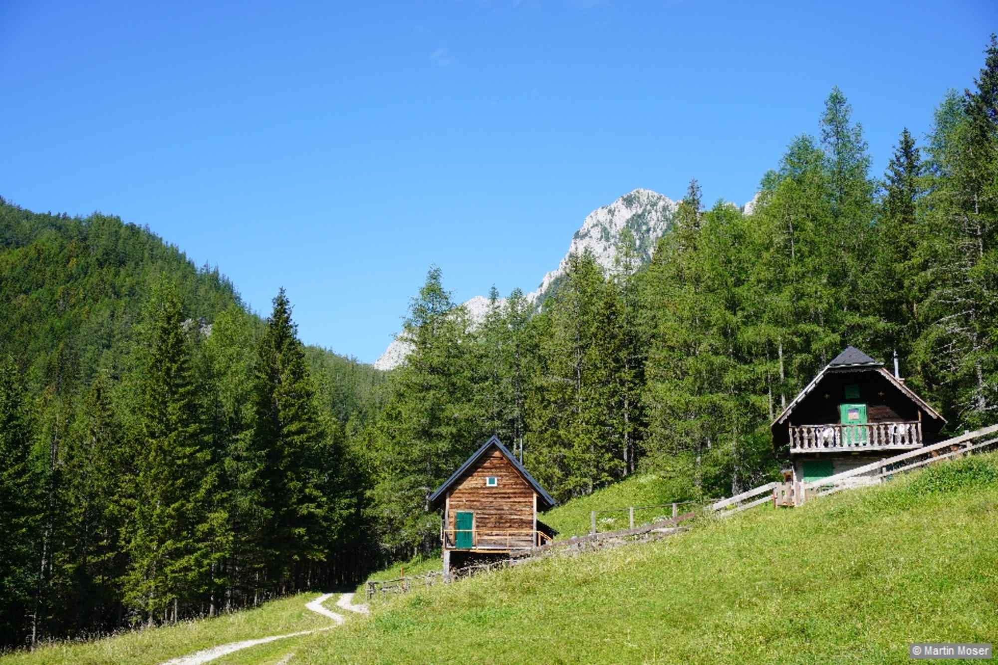 Die Hackenalm am Wegrand wird vor Ort auch als Hakenalm bezeichnet.