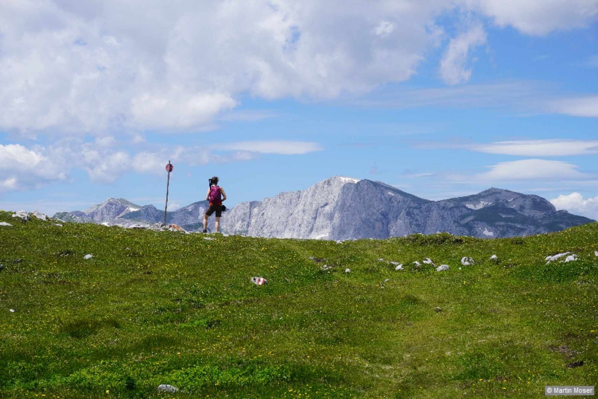 Ab dem Kampl werden wir mit einem imposanten Blick auf die Hochschwab-Südwand belohnt.