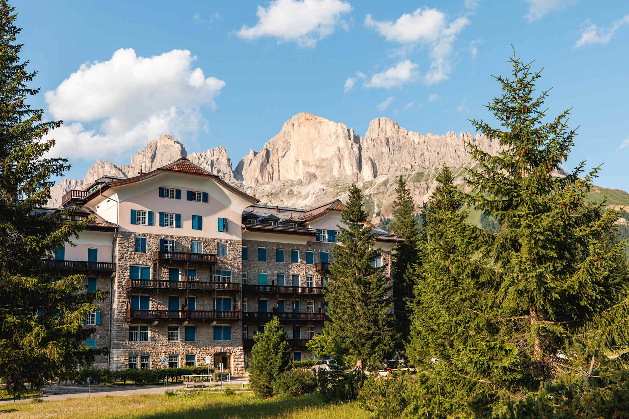 Das Grand Hotel Carezza, in dem schon Kaiserin Elisabeth ihren Sommerurlaub verbrachte.