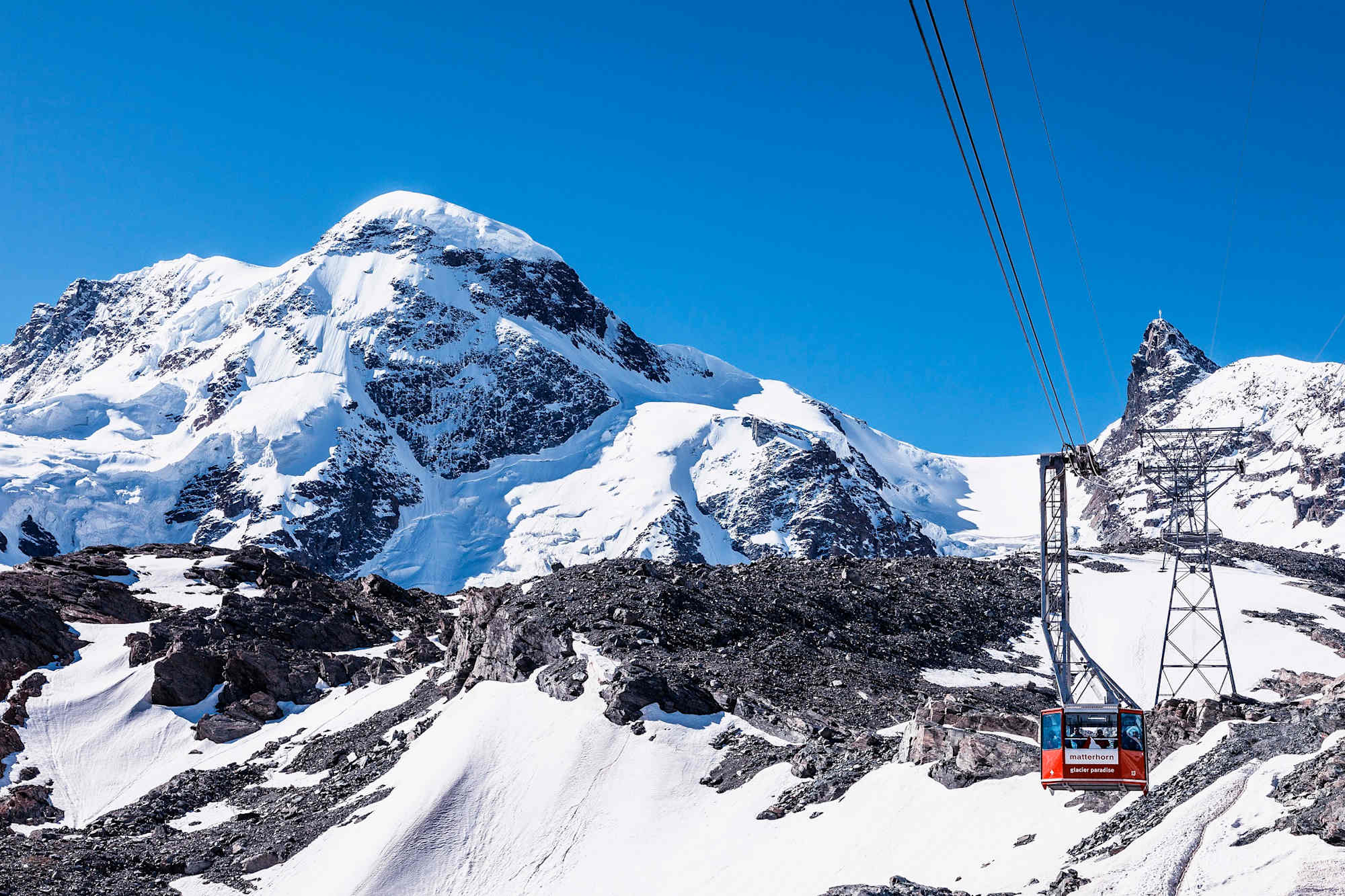 Pendelbahn Matterhorn Glacier Paradise