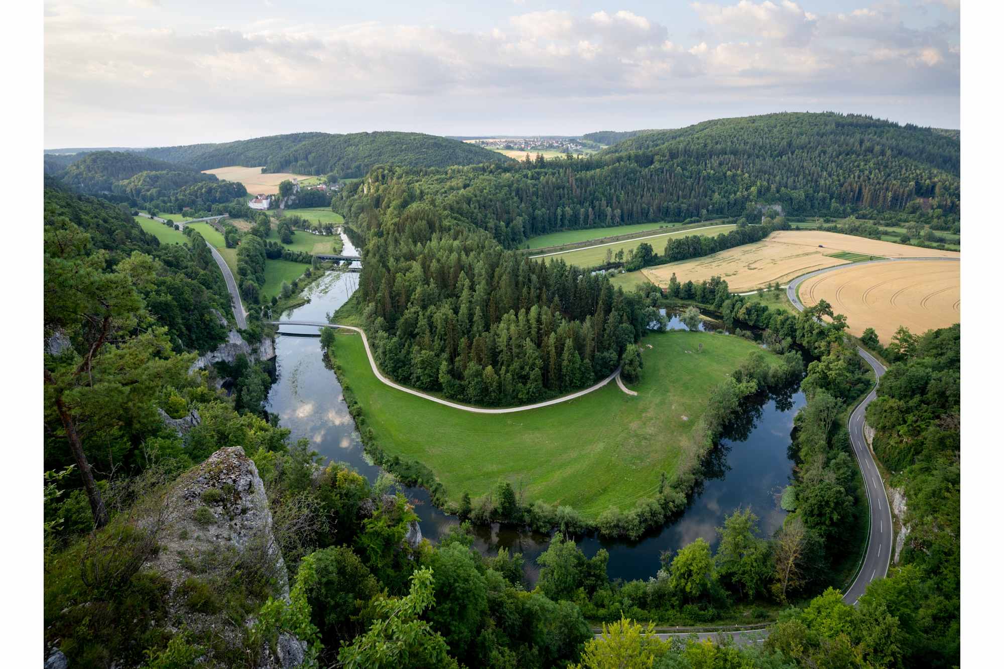 Ausblick über die Donau bei Gutenstein